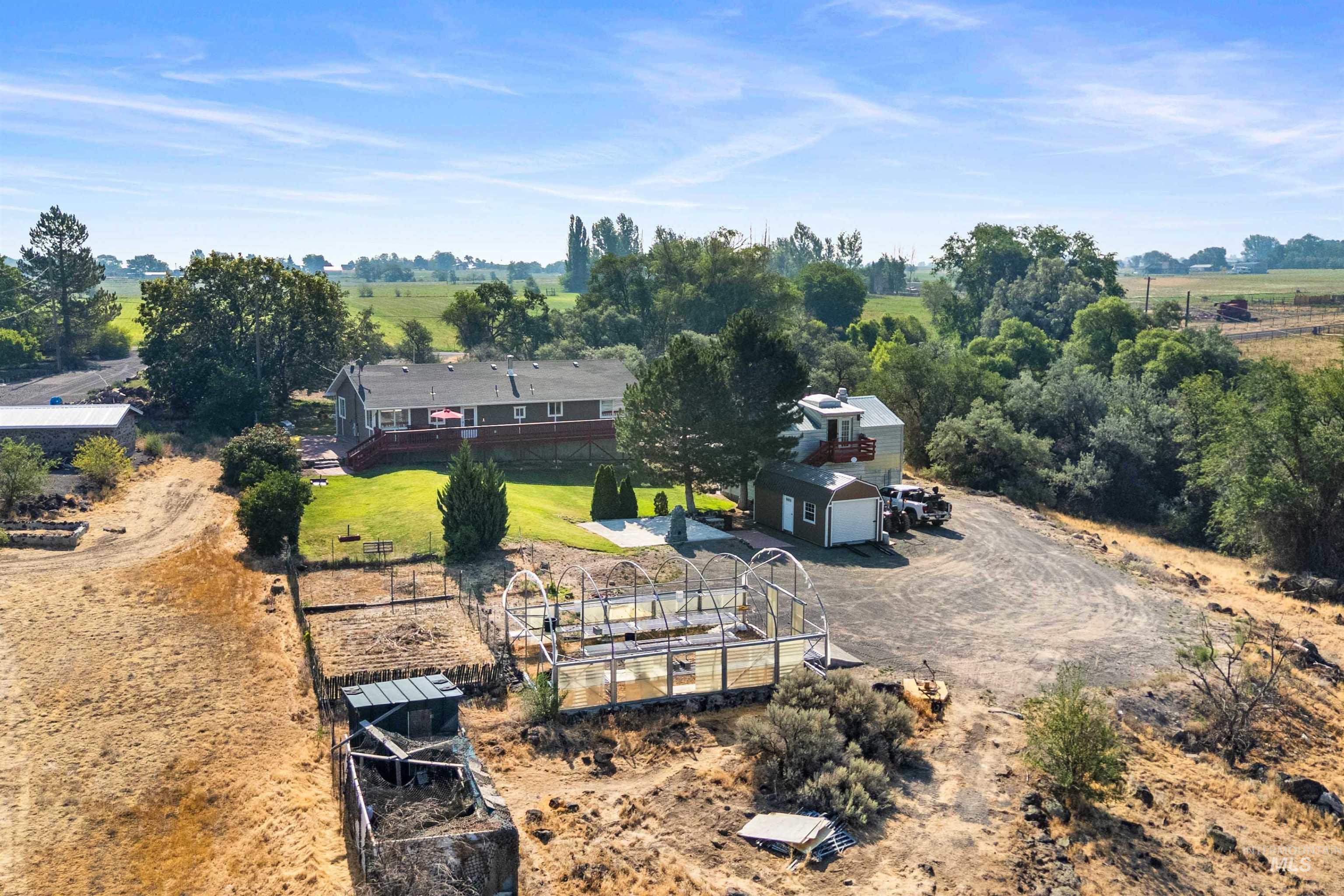4277 N 1400 E, Buhl, Idaho 83316, 4 Bedrooms, 2 Bathrooms, Residential For Sale, Price $579,000, 98994703