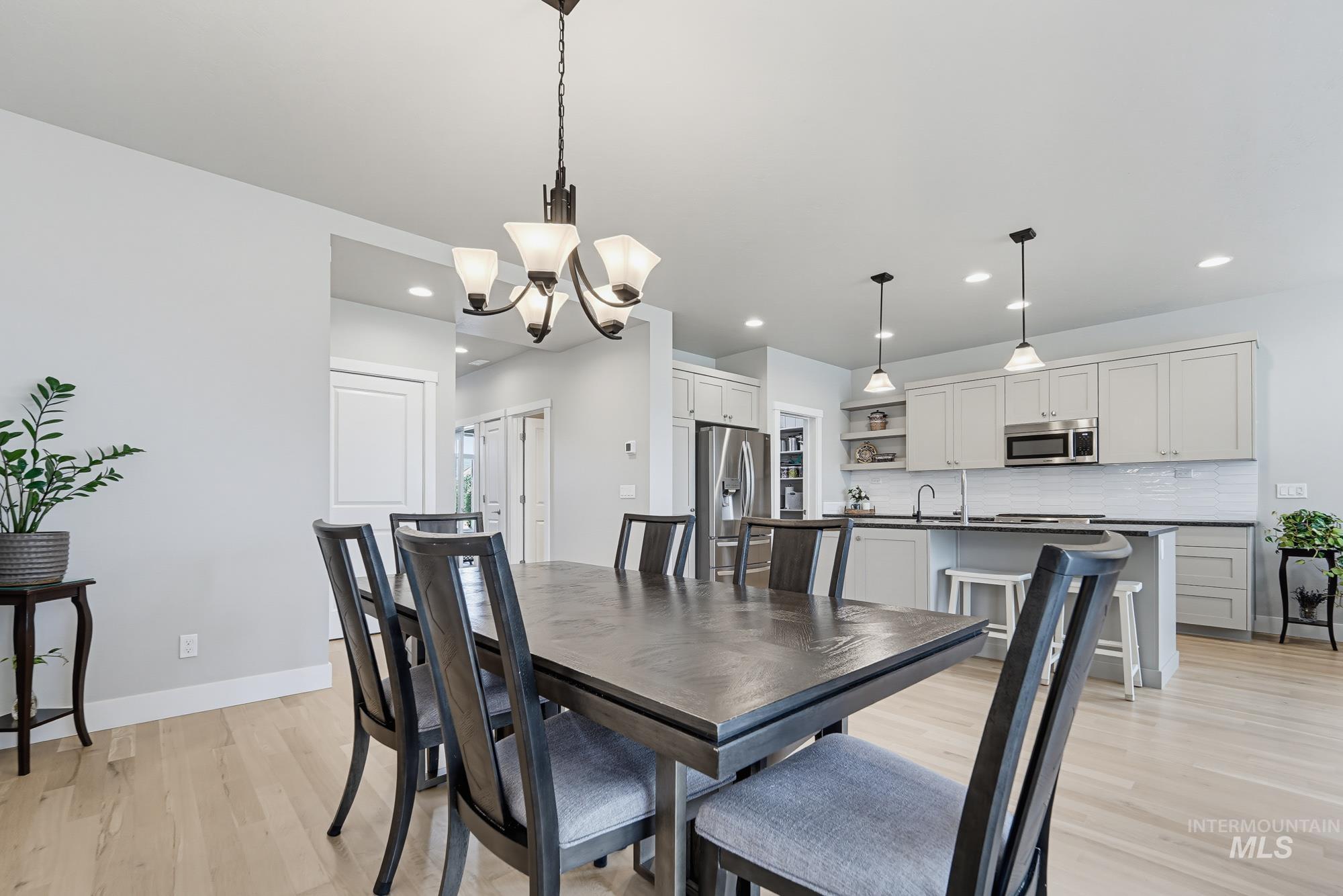 18423 Hush Creek Way, Nampa, Idaho 83687, 4 Bedrooms, 2.5 Bathrooms, Residential For Sale, Price $529,900, 98994704