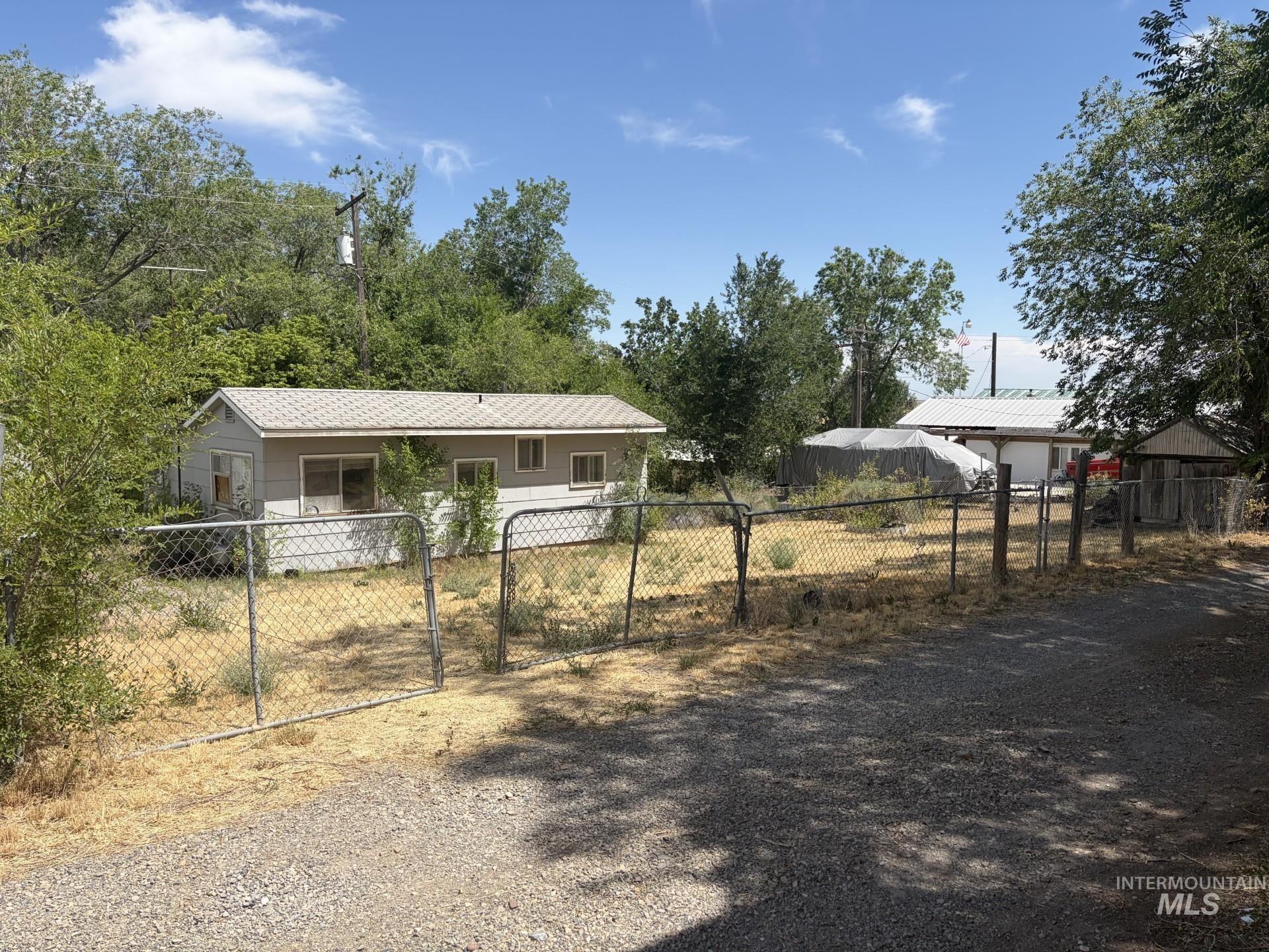 117 McCulloch Dr., West Magic, Idaho 83352, 1 Bedroom, 1 Bathroom, Residential For Sale, Price $69,900,MLS 98994709