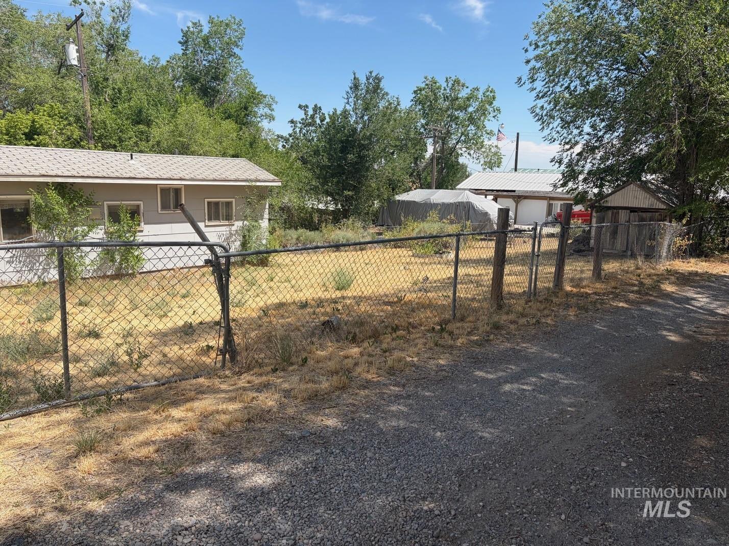 117 McCulloch Dr., West Magic, Idaho 83352, 1 Bedroom, 1 Bathroom, Residential For Sale, Price $69,900,MLS 98994709