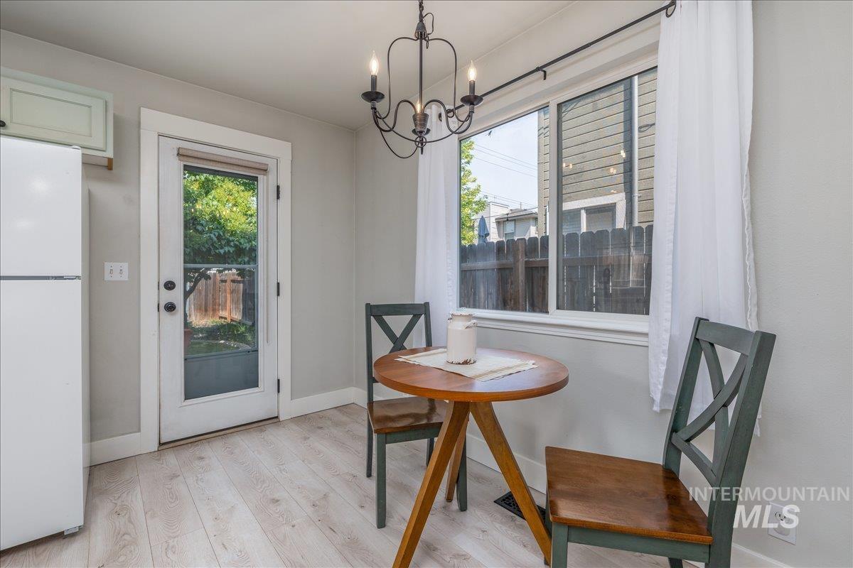 1917 N 33rd St, Boise, Idaho 83703, 2 Bedrooms, 1.5 Bathrooms, Residential For Sale, Price $429,900,MLS 98994711