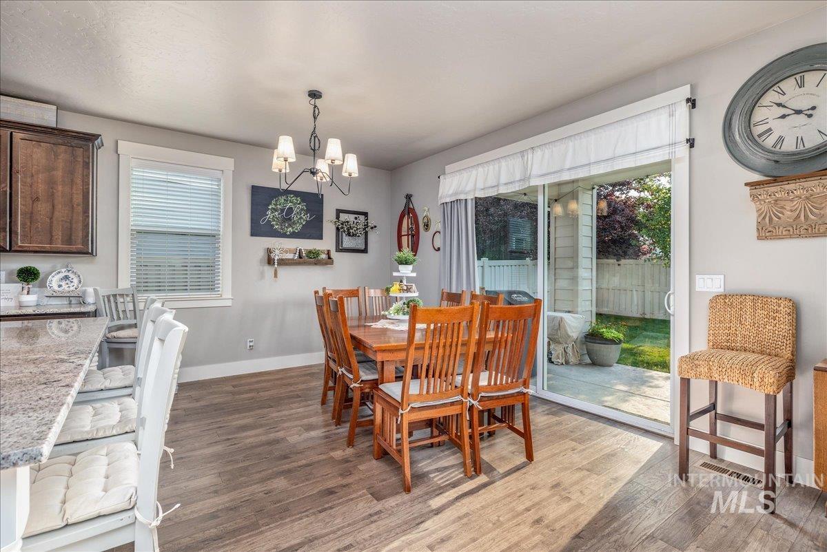 1552 Saddle Mountain Ave, Middleton, Idaho 83644, 4 Bedrooms, 3.5 Bathrooms, Residential For Sale, Price $670,000, 98994715