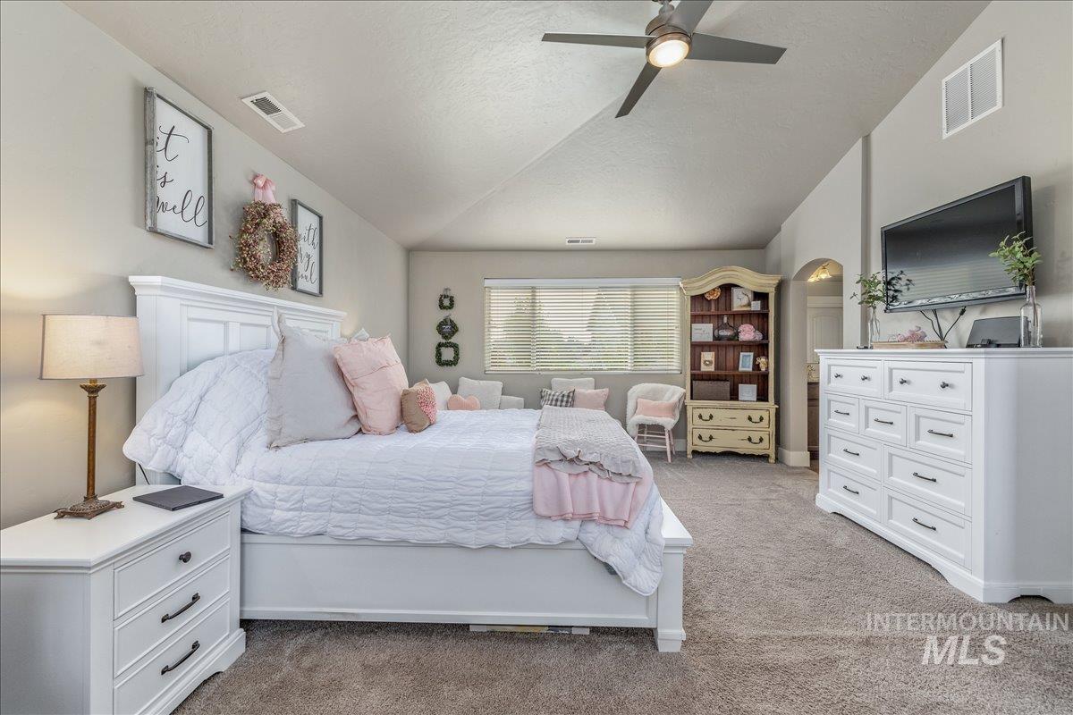 1552 Saddle Mountain Ave, Middleton, Idaho 83644, 4 Bedrooms, 3.5 Bathrooms, Residential For Sale, Price $670,000, 98994715