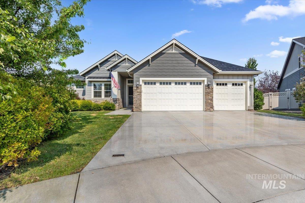 4577 N Comiso Place, Meridian, Idaho 83646, 4 Bedrooms, 2.5 Bathrooms, Residential For Sale, Price $650,000, 98994721