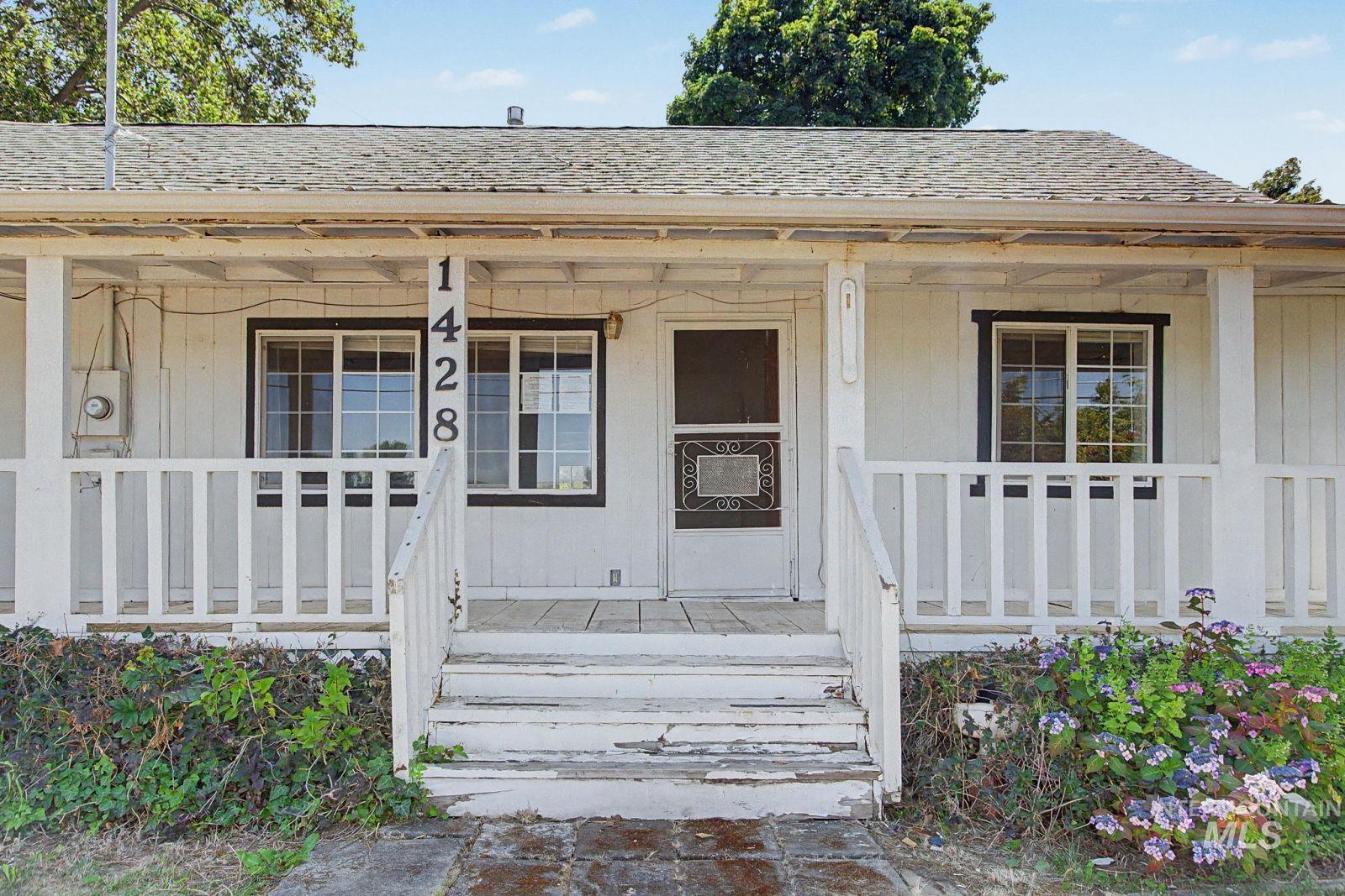 1428 Alder Ave, Lewiston, Idaho 83501, 4 Bedrooms, 2 Bathrooms, Residential For Sale, Price $385,000, 98994728
