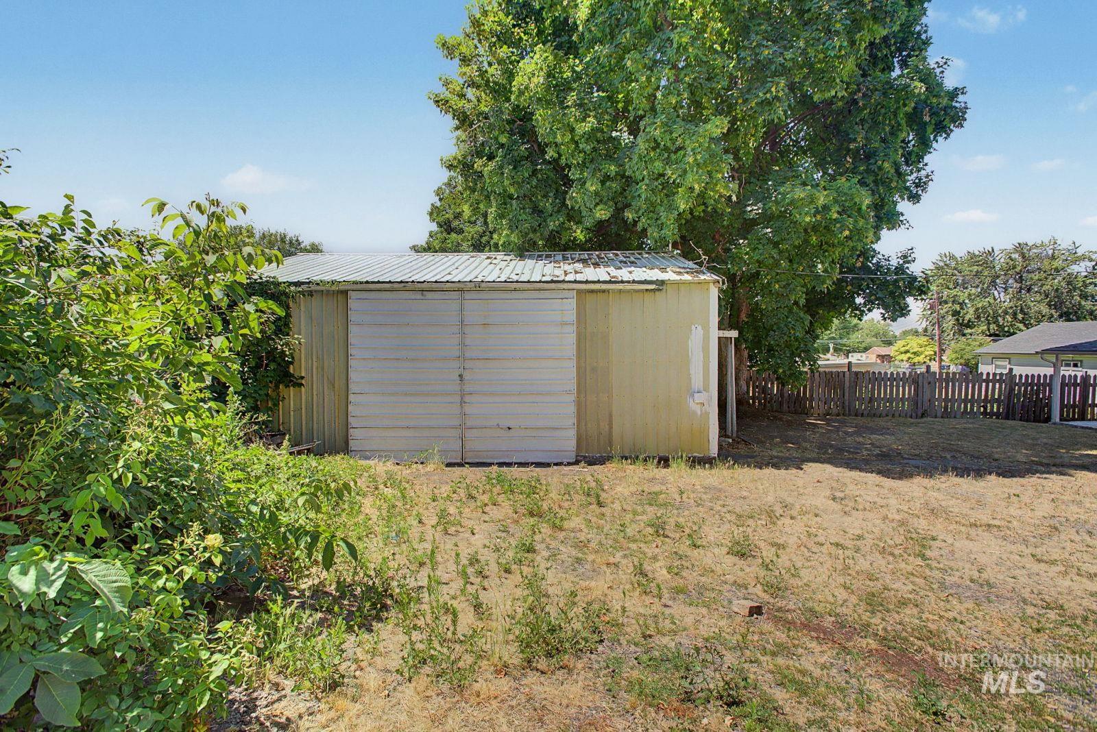 1428 Alder Ave, Lewiston, Idaho 83501, 4 Bedrooms, 2 Bathrooms, Residential For Sale, Price $385,000, 98994728