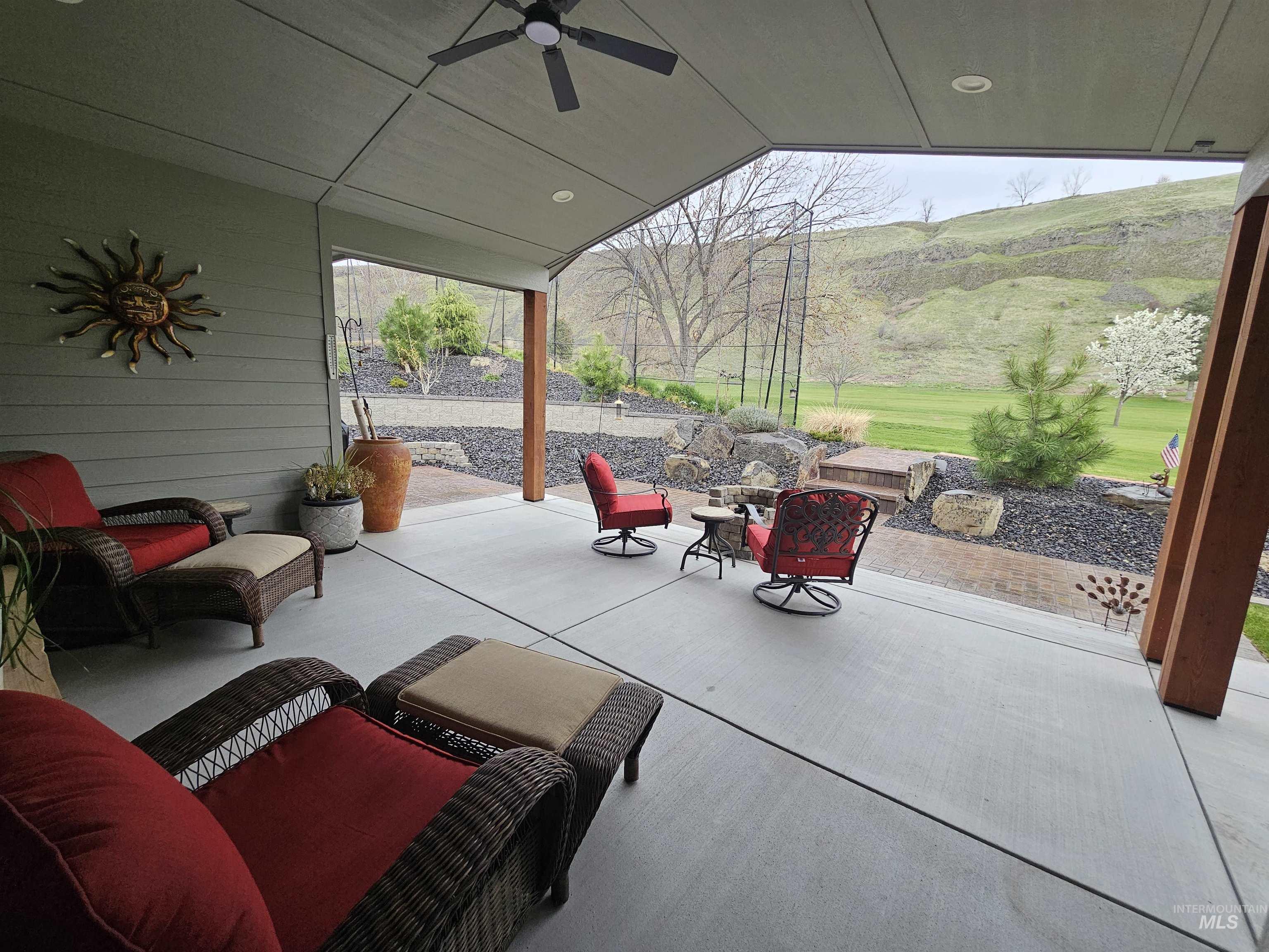 3983 FOOTHILL DR, Lewiston, Idaho 83501, 3 Bedrooms, 3 Bathrooms, Residential For Sale, Price $775,000,MLS 98994732