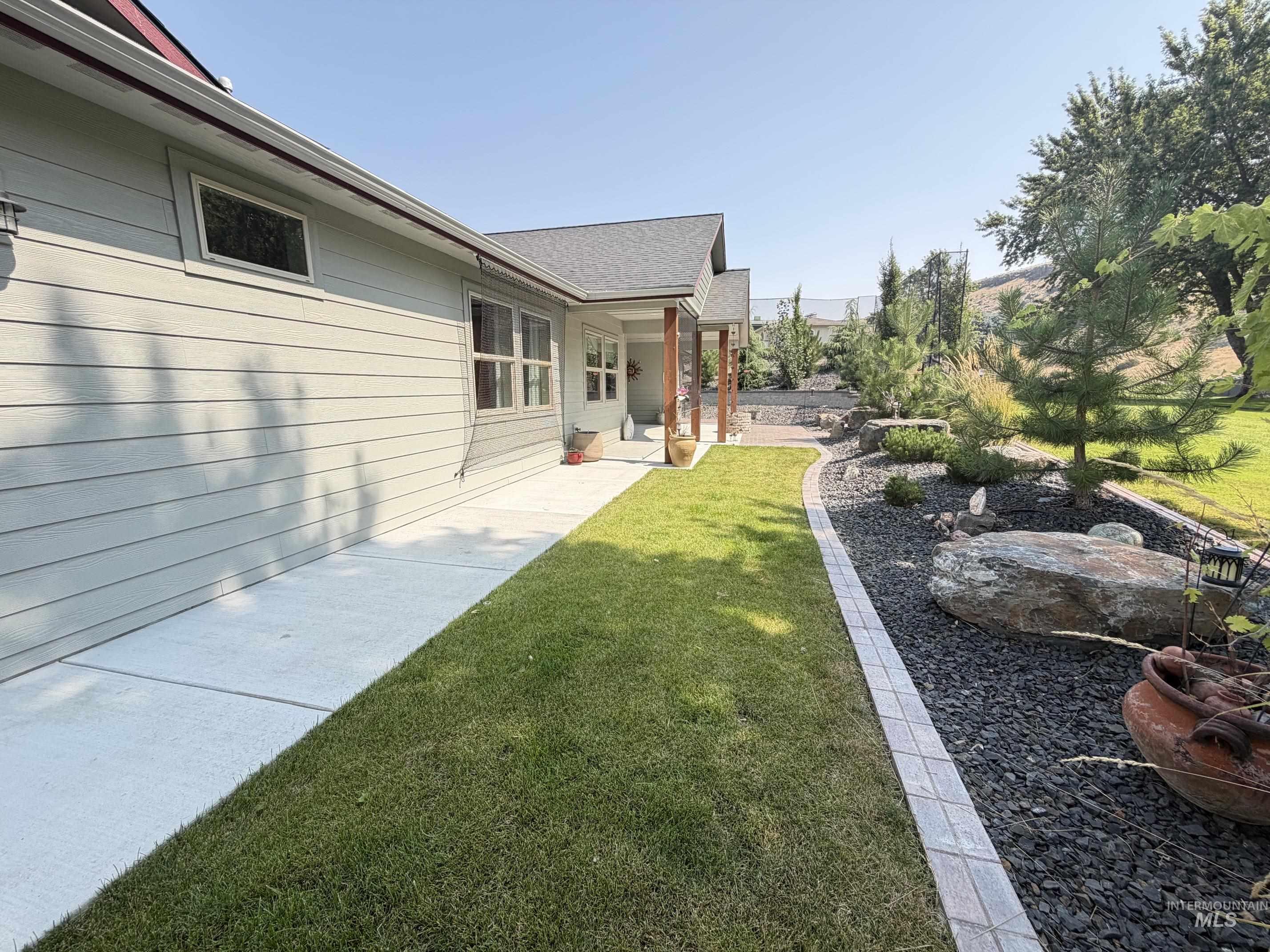 3983 FOOTHILL DR, Lewiston, Idaho 83501, 3 Bedrooms, 3 Bathrooms, Residential For Sale, Price $775,000,MLS 98994732