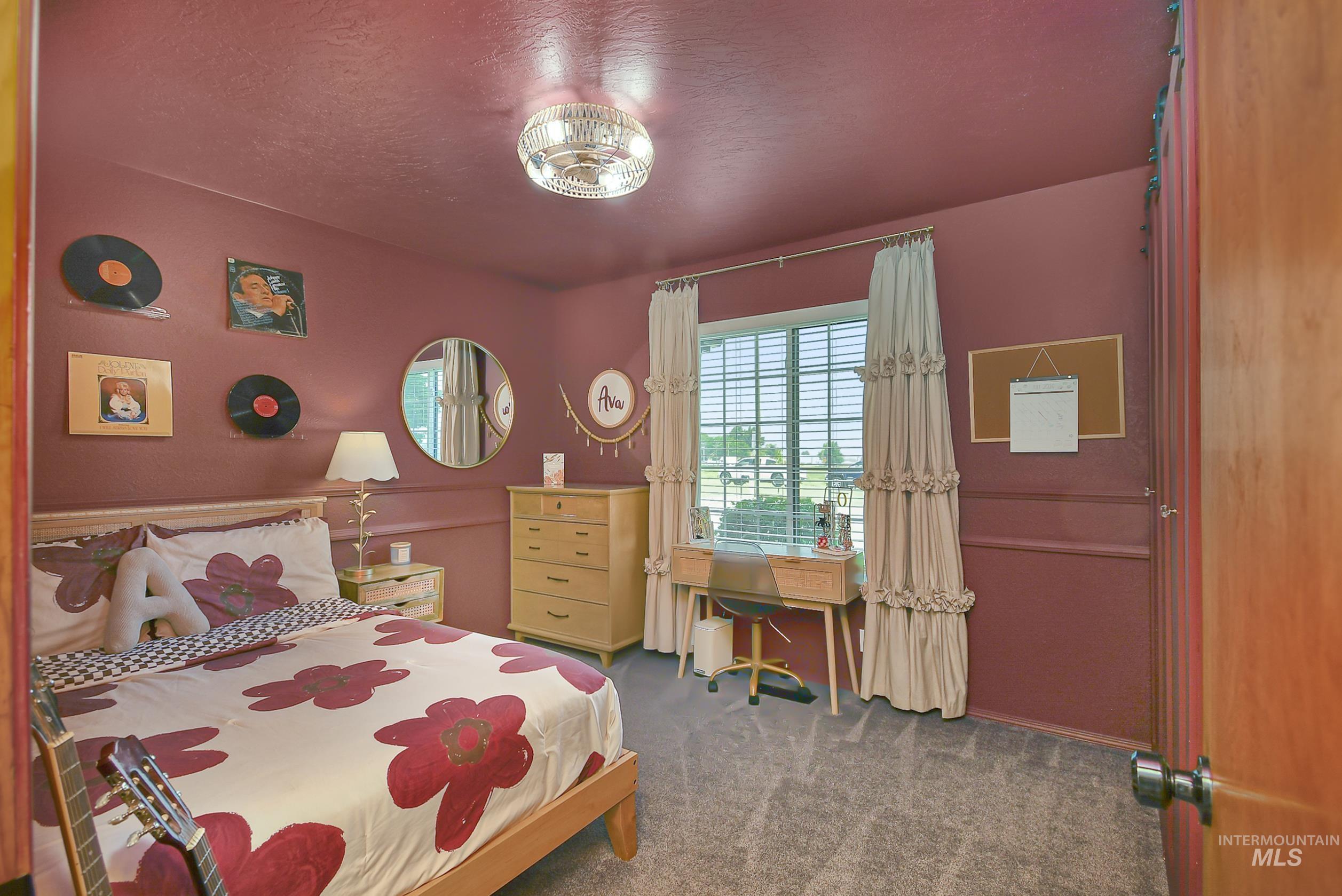 127 Ruth Lane, Nampa, Idaho 83686, 5 Bedrooms, 2.5 Bathrooms, Residential For Sale, Price $829,000, 98994746