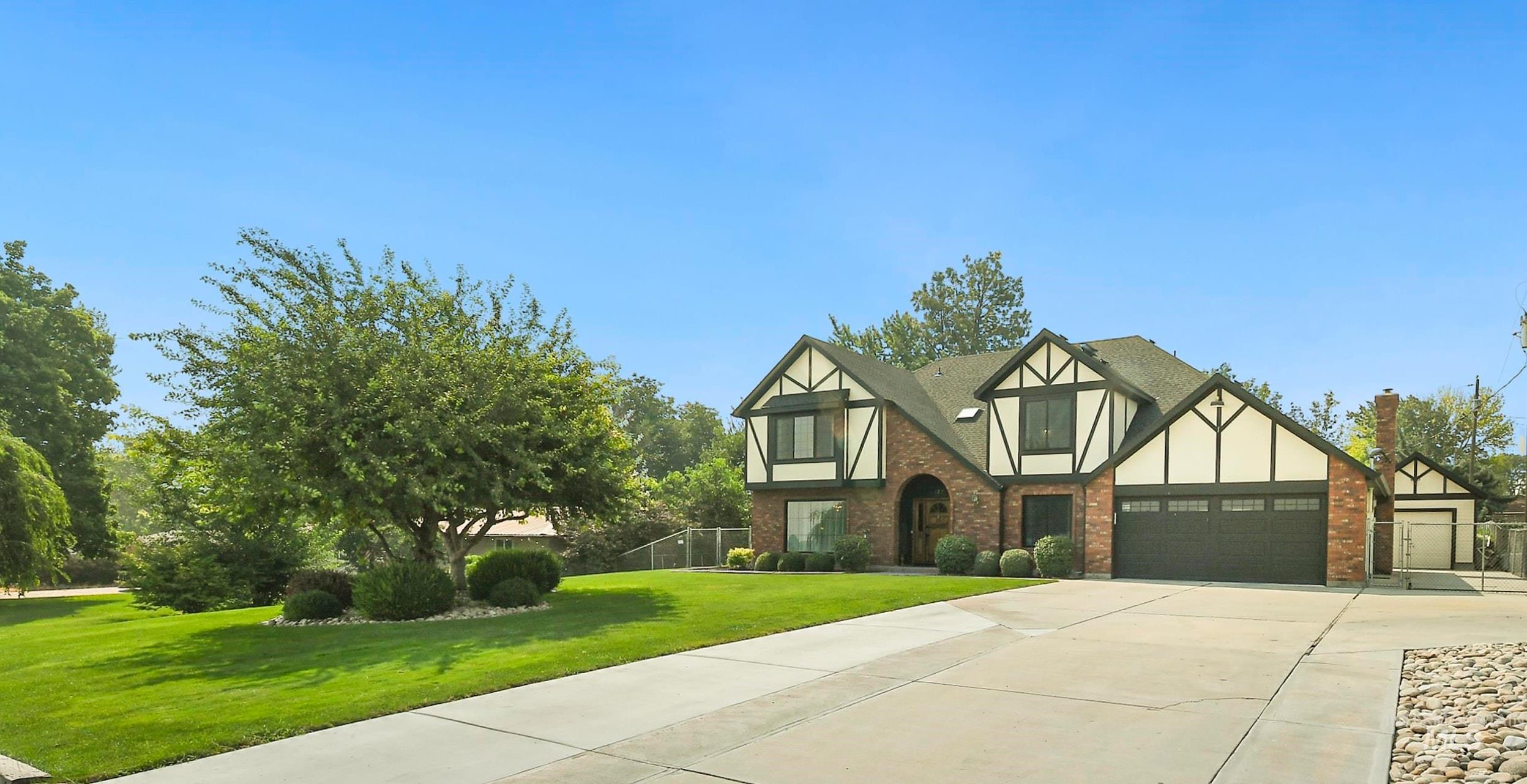 127 Ruth Lane, Nampa, Idaho 83686, 5 Bedrooms, 2.5 Bathrooms, Residential For Sale, Price $829,000, 98994746