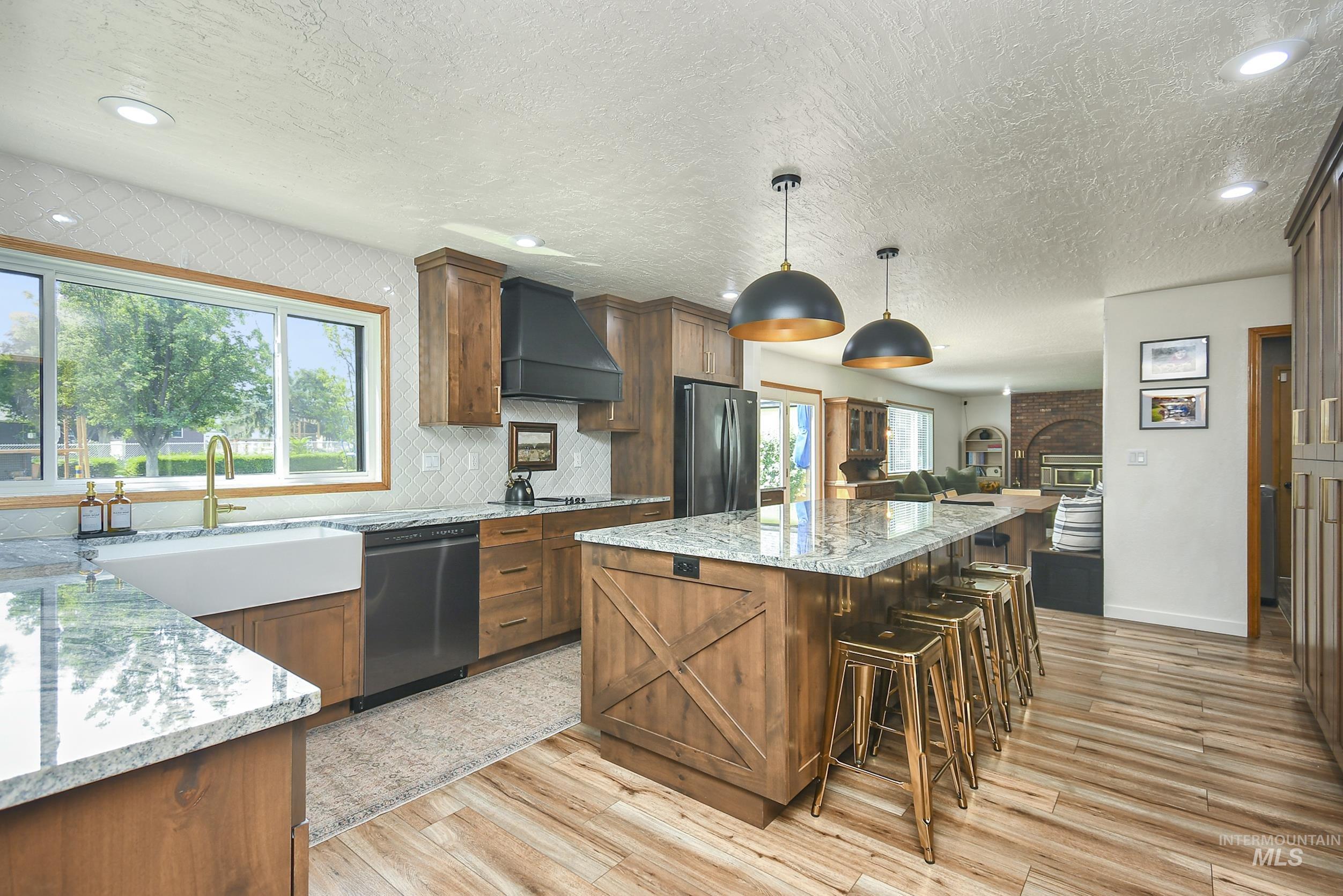 127 Ruth Lane, Nampa, Idaho 83686, 5 Bedrooms, 2.5 Bathrooms, Residential For Sale, Price $829,000, 98994746