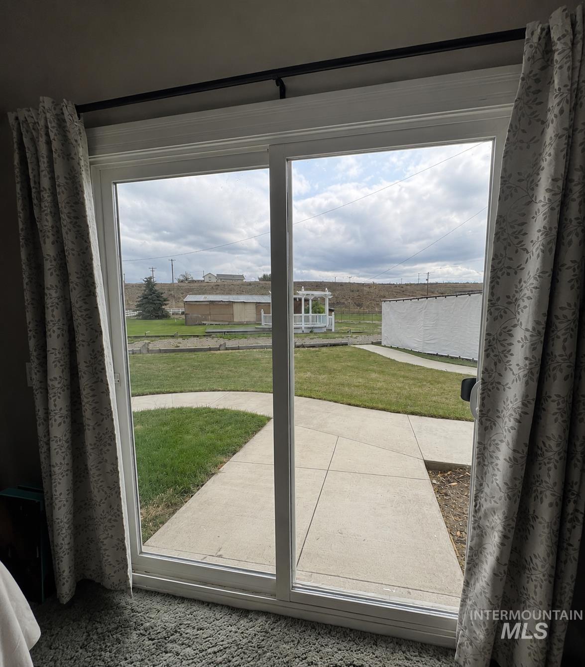 513 W 2100 S, Oakley, Idaho 83346, 5 Bedrooms, 3.5 Bathrooms, Residential For Sale, Price $399,000,MLS 98994750