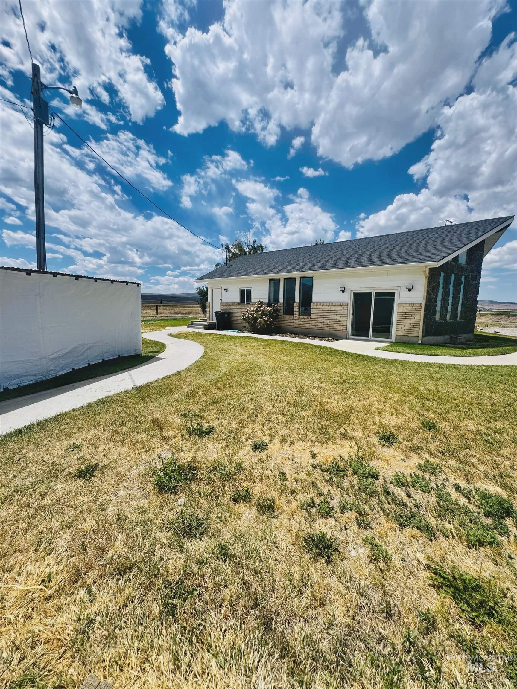 513 W 2100 S, Oakley, Idaho 83346, 5 Bedrooms, 3.5 Bathrooms, Residential For Sale, Price $399,000,MLS 98994750