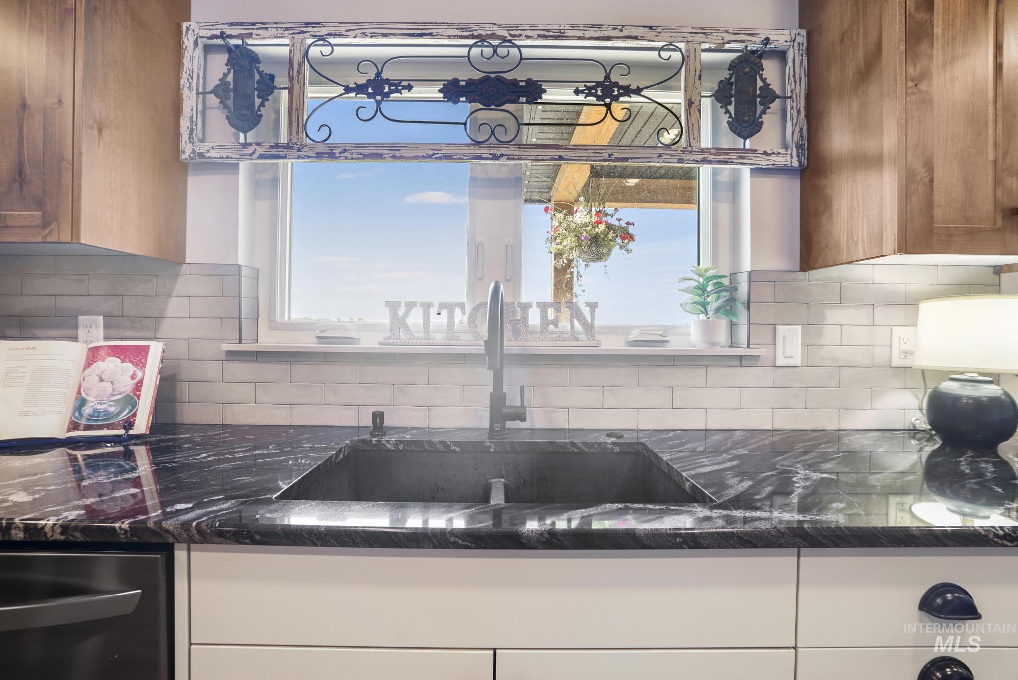 254 S 100 w, Jerome, Idaho 83338, 4 Bedrooms, 2 Bathrooms, Residential For Sale, Price $549,000, 98994759