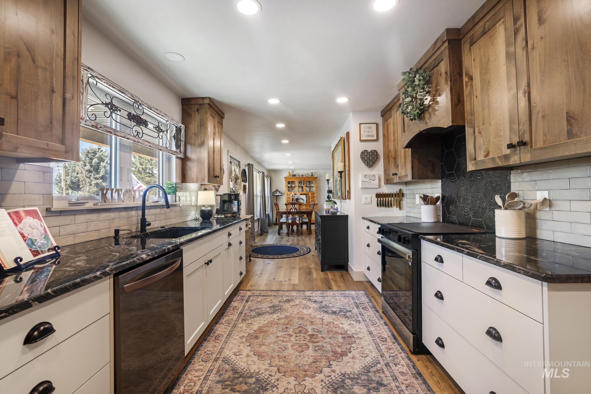 254 S 100 w, Jerome, Idaho 83338, 4 Bedrooms, 2 Bathrooms, Residential For Sale, Price $549,000, 98994759
