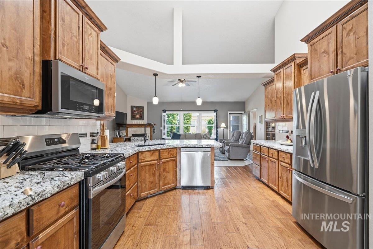 726 W Arbor Pointe Way, Nampa, Idaho 83686, 4 Bedrooms, 2 Bathrooms, Residential For Sale, Price $531,900, 98994761