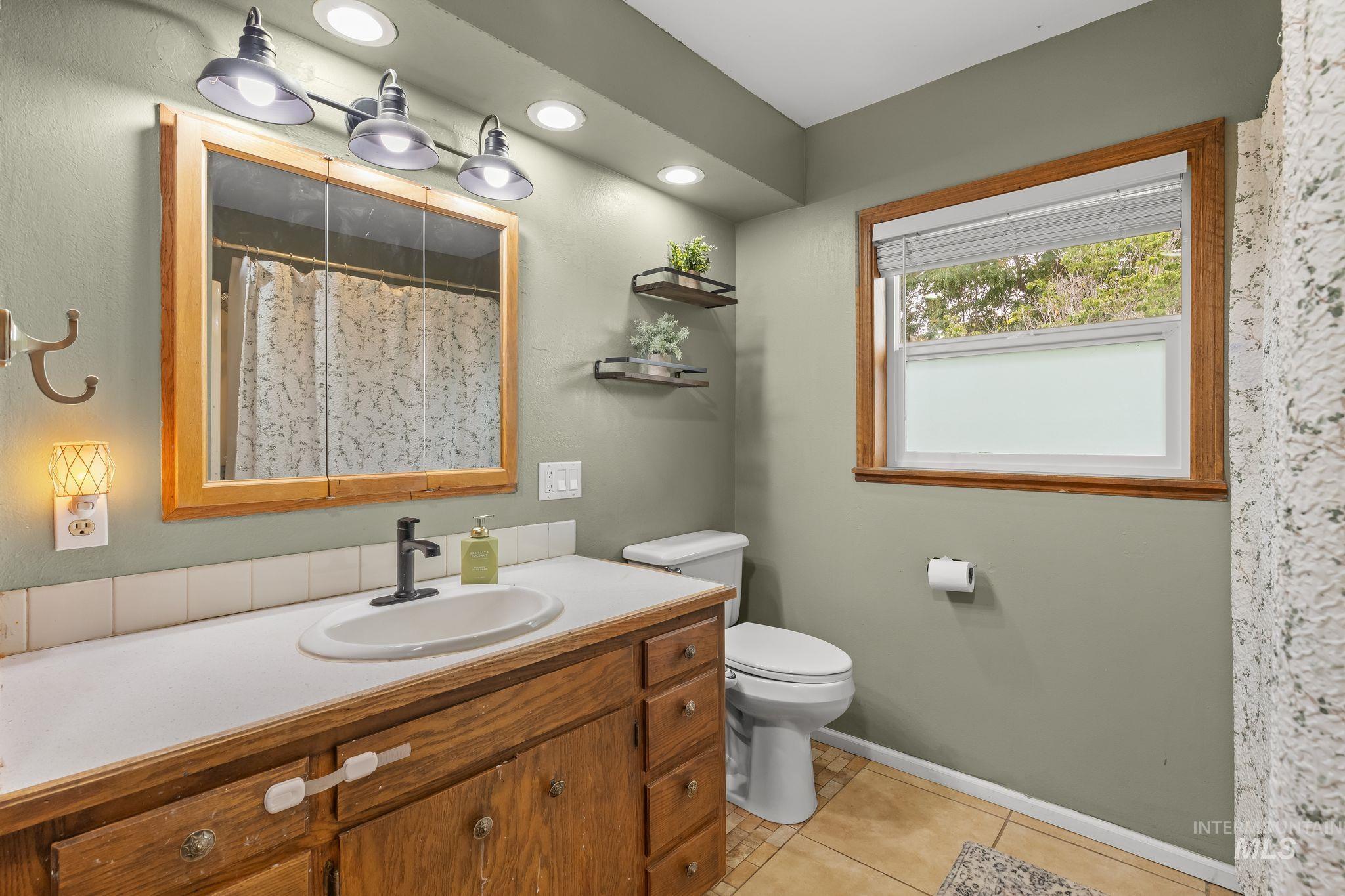 2119 Ripon Ave., Lewiston, Idaho 83501, 3 Bedrooms, 2 Bathrooms, Residential For Sale, Price $425,000, 98994766