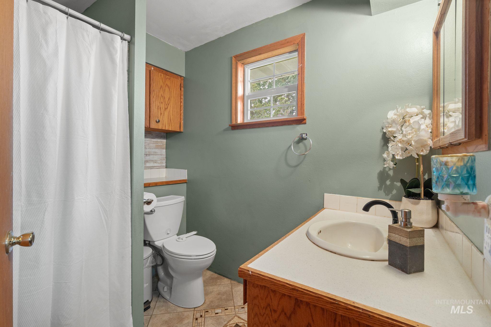 2119 Ripon Ave., Lewiston, Idaho 83501, 3 Bedrooms, 2 Bathrooms, Residential For Sale, Price $425,000, 98994766