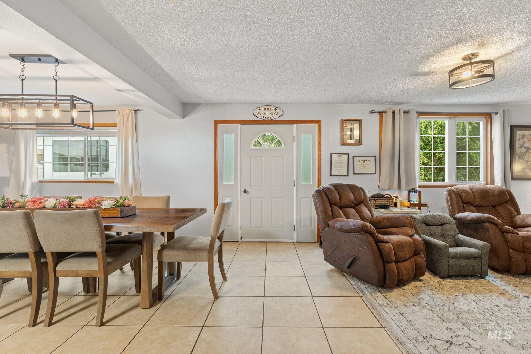 2119 Ripon Ave., Lewiston, Idaho 83501, 3 Bedrooms, 2 Bathrooms, Residential For Sale, Price $425,000, 98994766