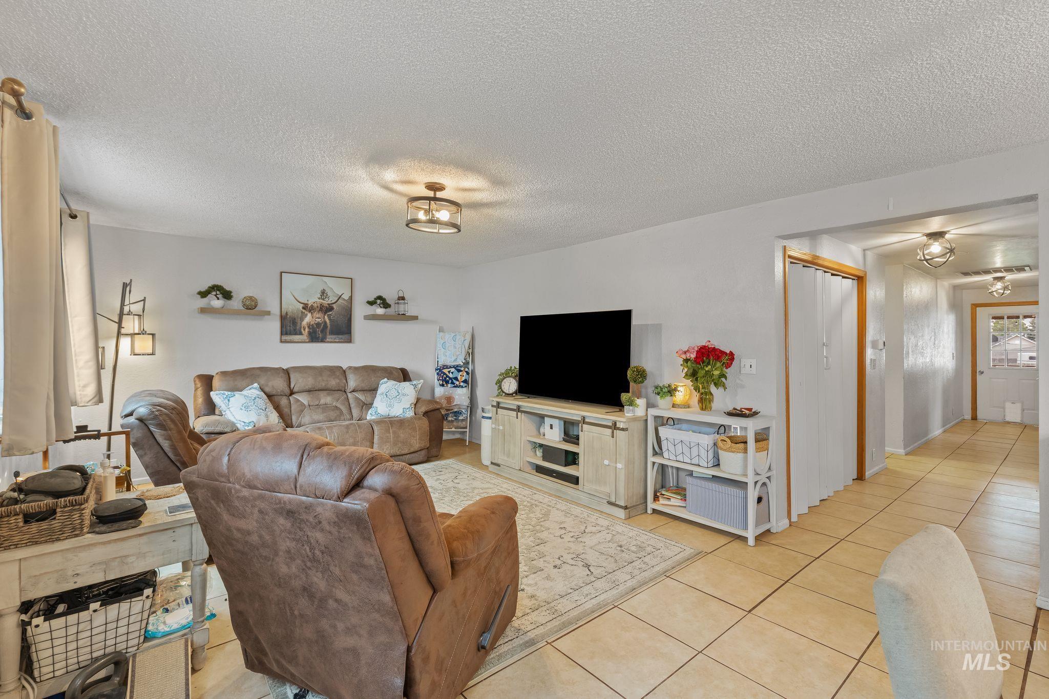 2119 Ripon Ave., Lewiston, Idaho 83501, 3 Bedrooms, 2 Bathrooms, Residential For Sale, Price $425,000, 98994766