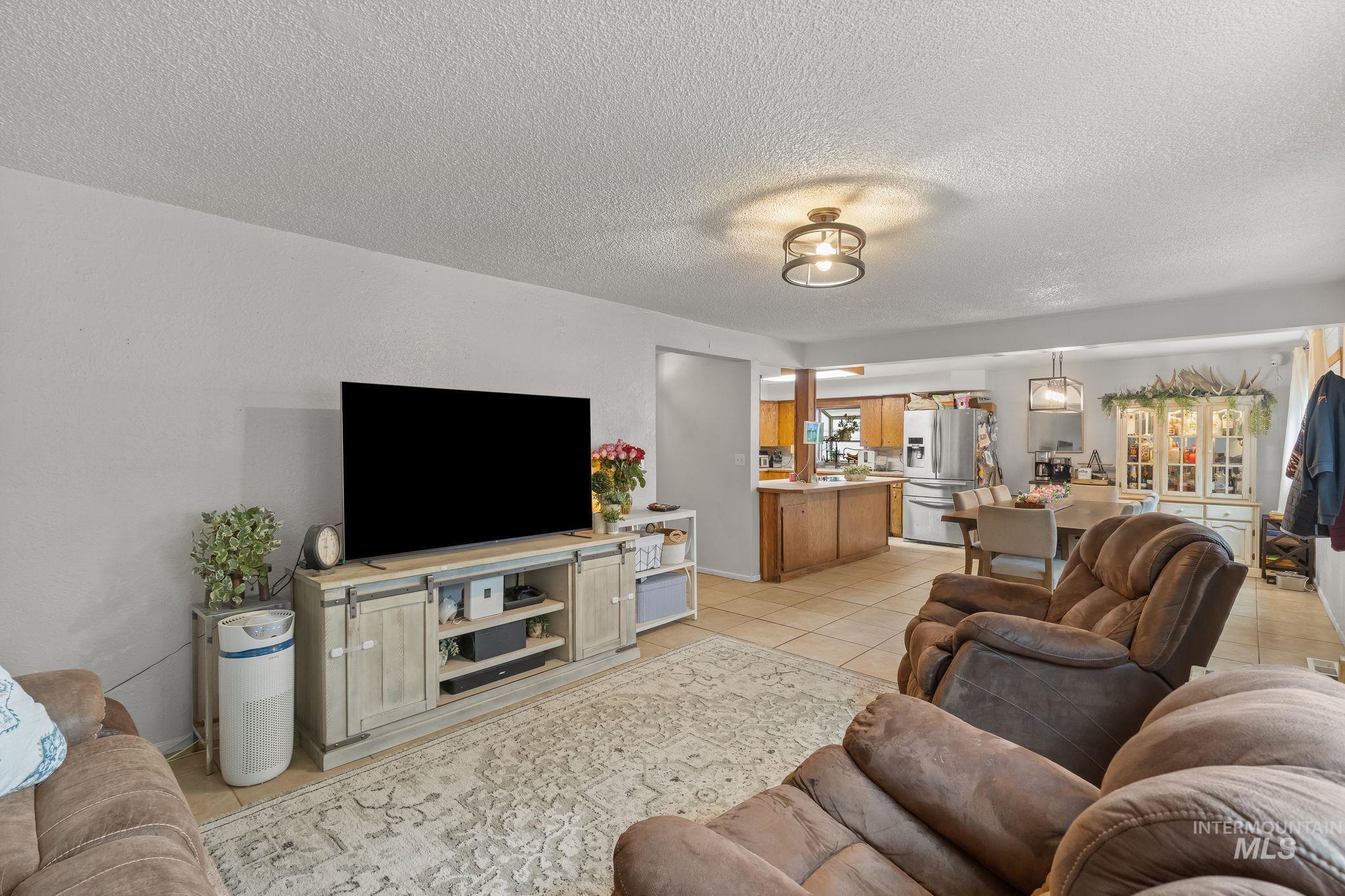 2119 Ripon Ave., Lewiston, Idaho 83501, 3 Bedrooms, 2 Bathrooms, Residential For Sale, Price $425,000, 98994766