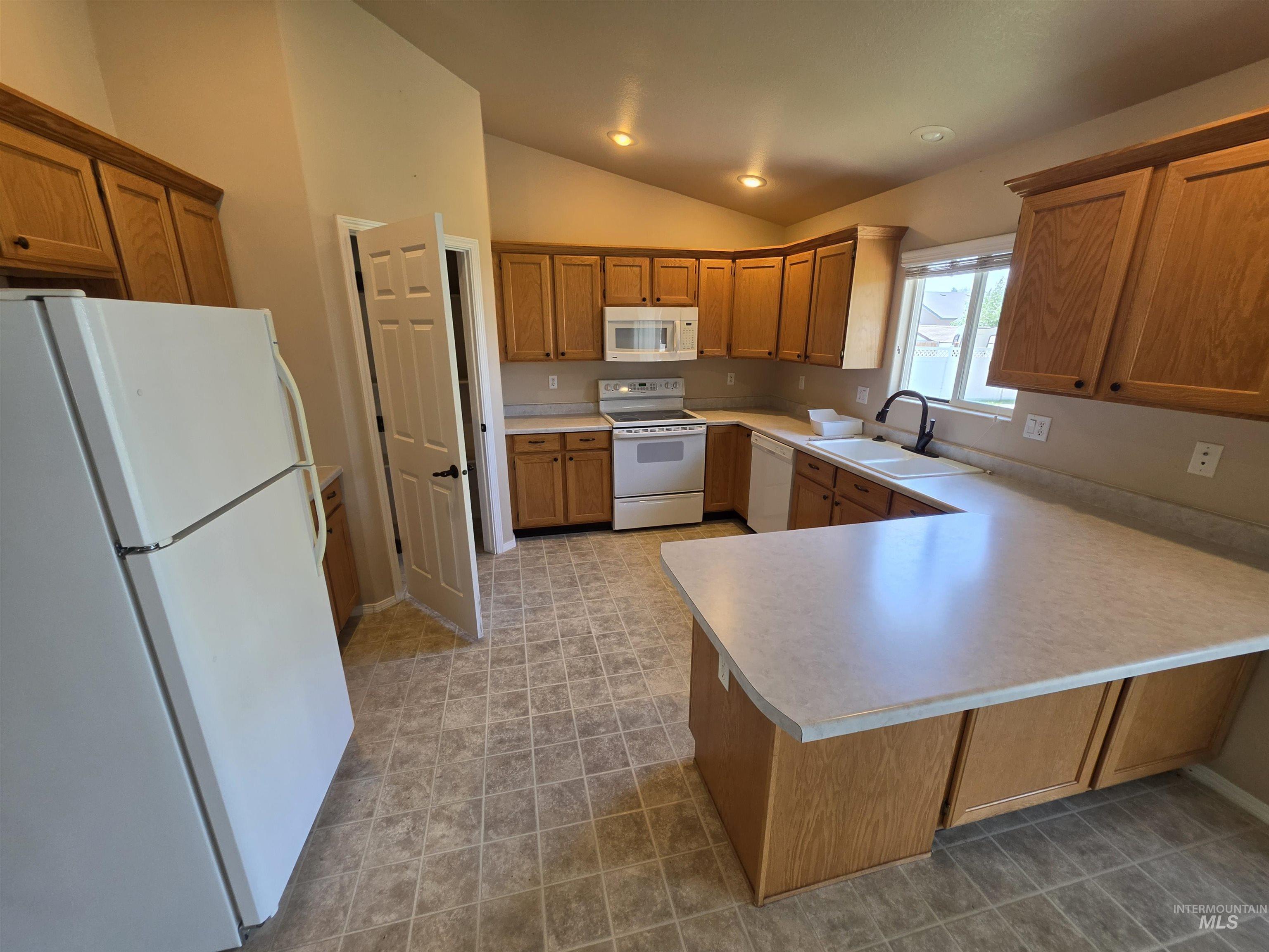 1431 Autumn Way, Jerome, Idaho 83338, 3 Bedrooms, 2 Bathrooms, Residential For Sale, Price $379,000,MLS 98994767