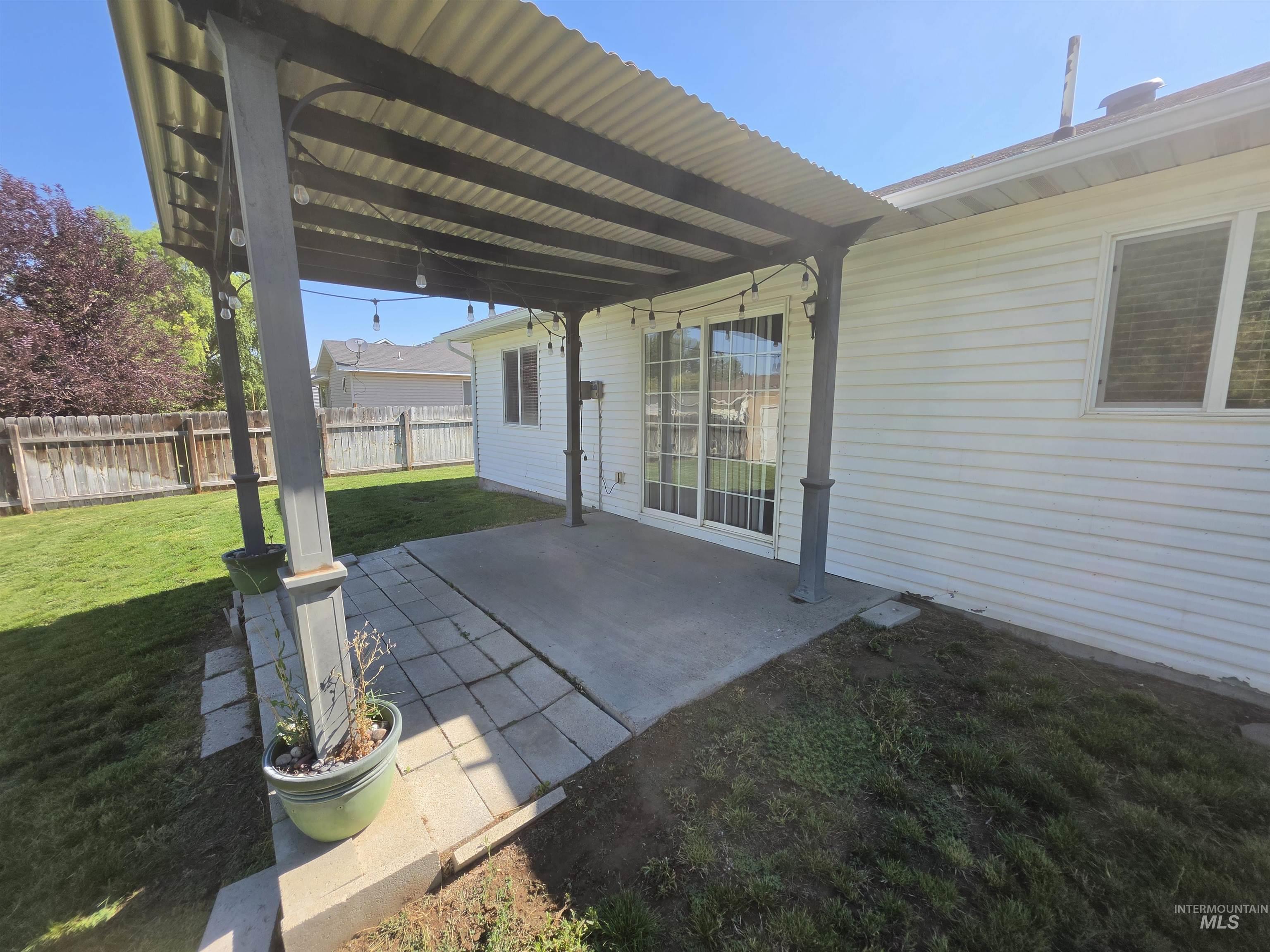 1431 Autumn Way, Jerome, Idaho 83338, 3 Bedrooms, 2 Bathrooms, Residential For Sale, Price $379,000,MLS 98994767
