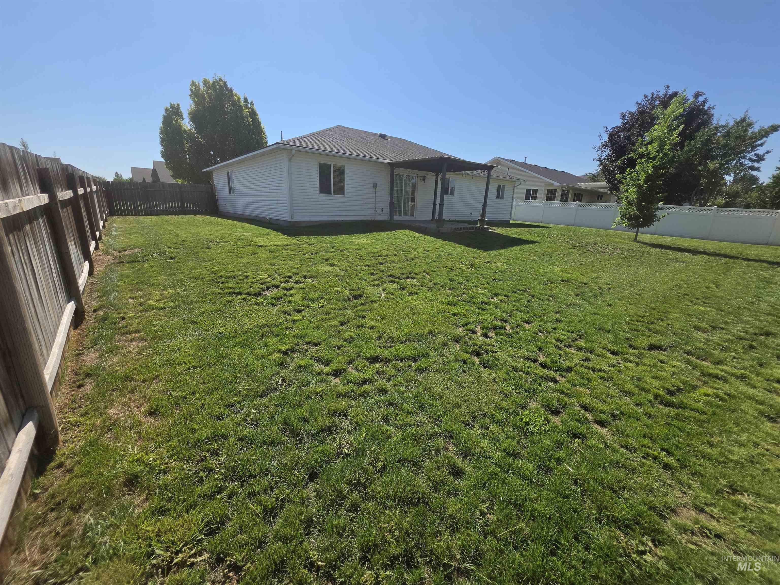 1431 Autumn Way, Jerome, Idaho 83338, 3 Bedrooms, 2 Bathrooms, Residential For Sale, Price $379,000,MLS 98994767