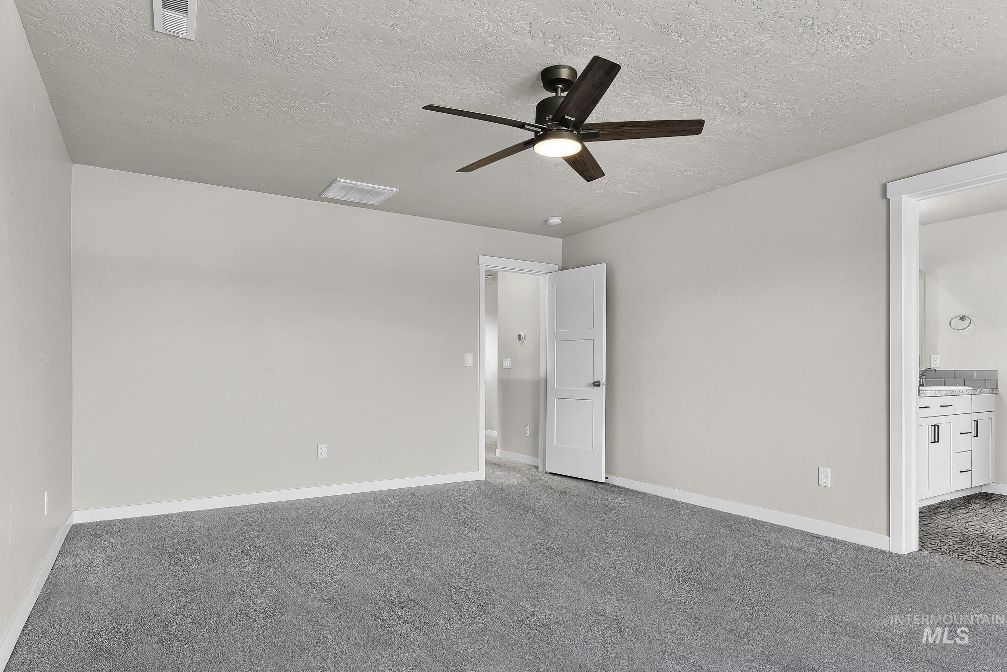10350 Longtail Dr, Nampa, Idaho 83687, 6 Bedrooms, 2.5 Bathrooms, Residential For Sale, Price $499,900,MLS 98994773
