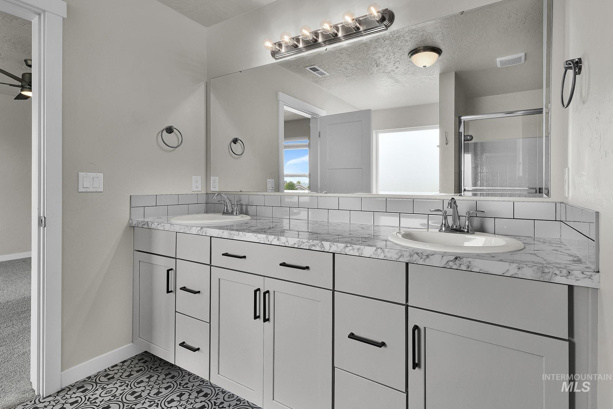 10350 Longtail Dr, Nampa, Idaho 83687, 6 Bedrooms, 2.5 Bathrooms, Residential For Sale, Price $499,900,MLS 98994773