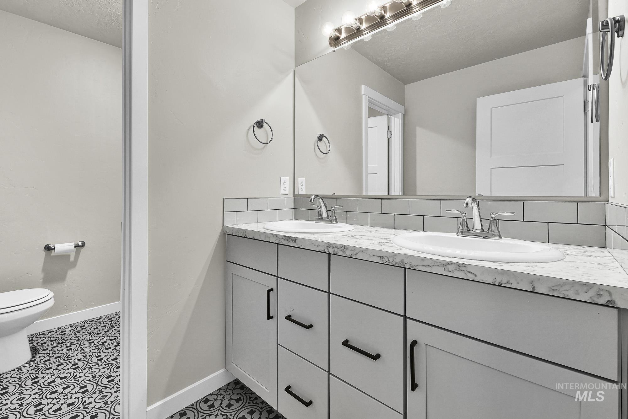10350 Longtail Dr, Nampa, Idaho 83687, 6 Bedrooms, 2.5 Bathrooms, Residential For Sale, Price $499,900,MLS 98994773