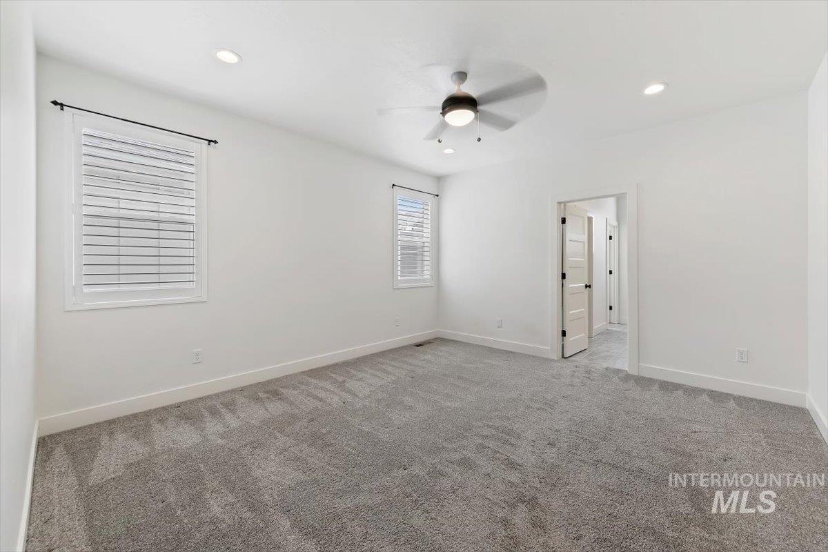 1811 E Knobcone Drive, Meridian, Idaho 83642, 3 Bedrooms, 2.5 Bathrooms, Residential For Sale, Price $549,990, 98994774