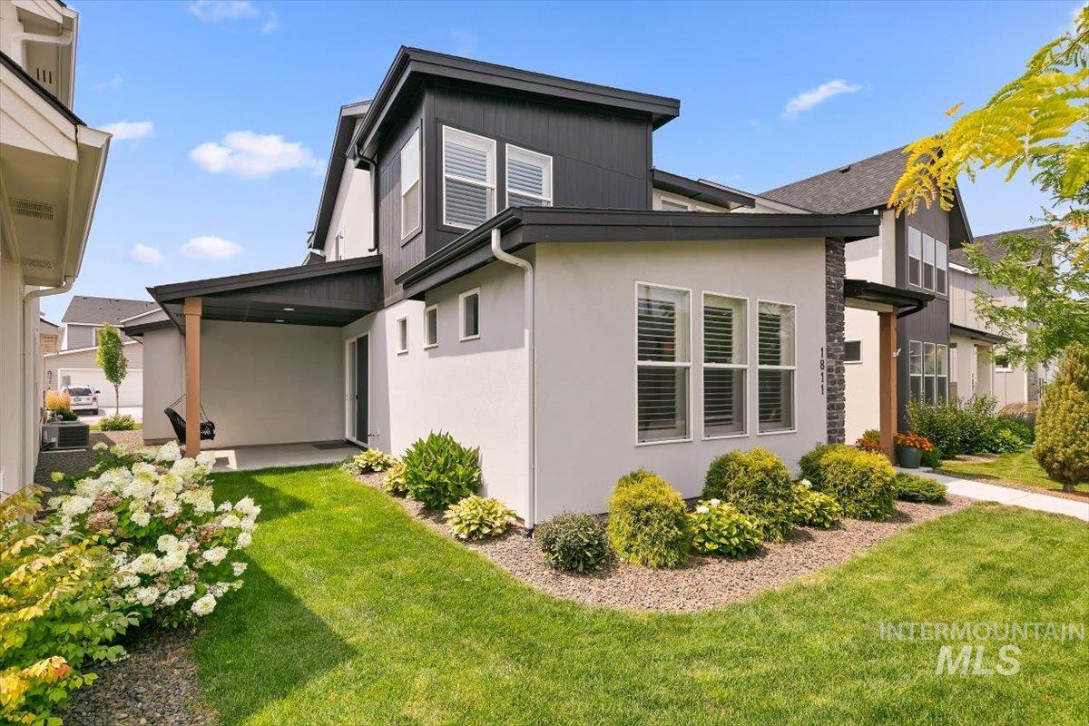 1811 E Knobcone Drive, Meridian, Idaho 83642, 3 Bedrooms, 2.5 Bathrooms, Residential For Sale, Price $549,990, 98994774