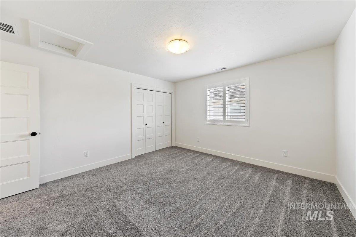 1811 E Knobcone Drive, Meridian, Idaho 83642, 3 Bedrooms, 2.5 Bathrooms, Residential For Sale, Price $549,990, 98994774
