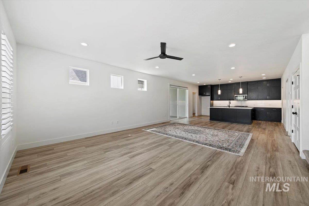 1811 E Knobcone Drive, Meridian, Idaho 83642, 3 Bedrooms, 2.5 Bathrooms, Residential For Sale, Price $549,990, 98994774