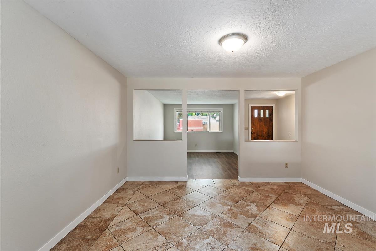 7505 W Snohomish St, Boise, Idaho 83709, 3 Bedrooms, 2 Bathrooms, Residential For Sale, Price $428,900,MLS 98994775