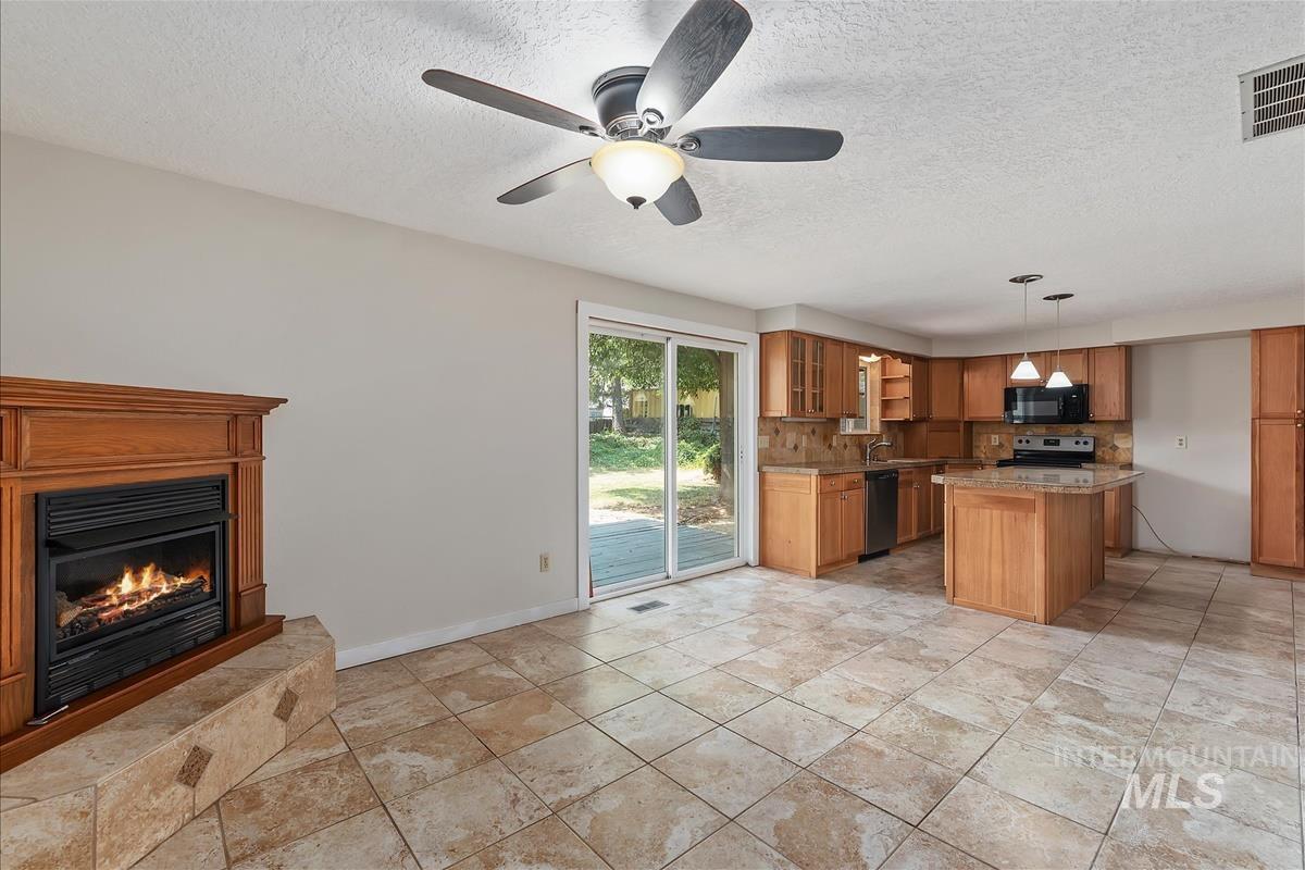 7505 W Snohomish St, Boise, Idaho 83709, 3 Bedrooms, 2 Bathrooms, Residential For Sale, Price $428,900,MLS 98994775