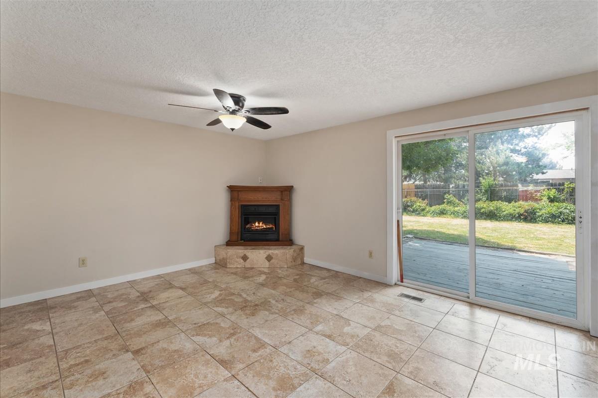 7505 W Snohomish St, Boise, Idaho 83709, 3 Bedrooms, 2 Bathrooms, Residential For Sale, Price $428,900,MLS 98994775