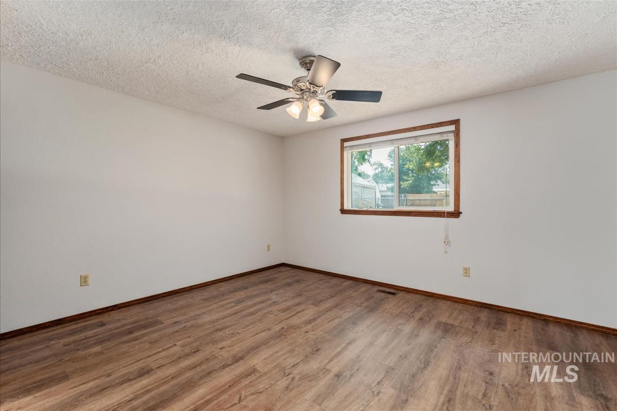 7505 W Snohomish St, Boise, Idaho 83709, 3 Bedrooms, 2 Bathrooms, Residential For Sale, Price $428,900,MLS 98994775