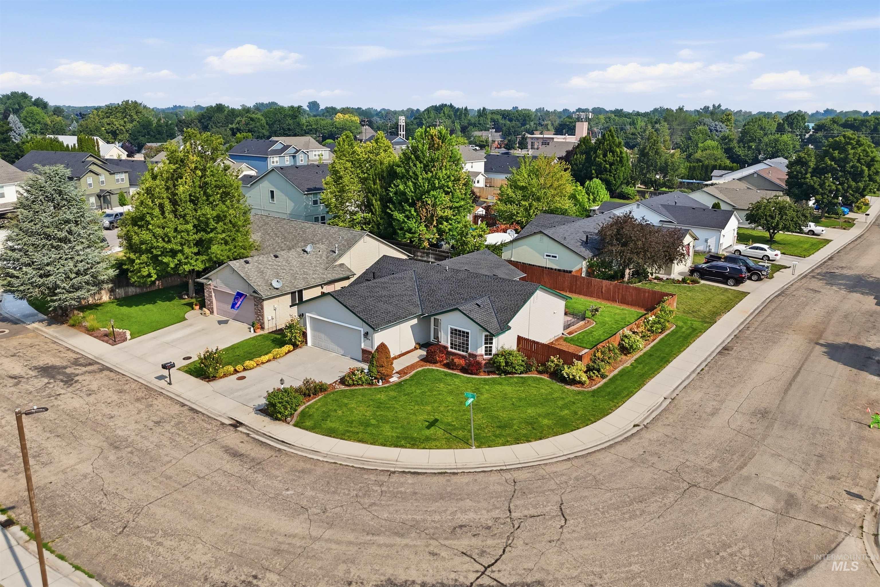 9378 W Surf St, Boise, Idaho 83709, 3 Bedrooms, 2 Bathrooms, Residential For Sale, Price $460,000, 98994777