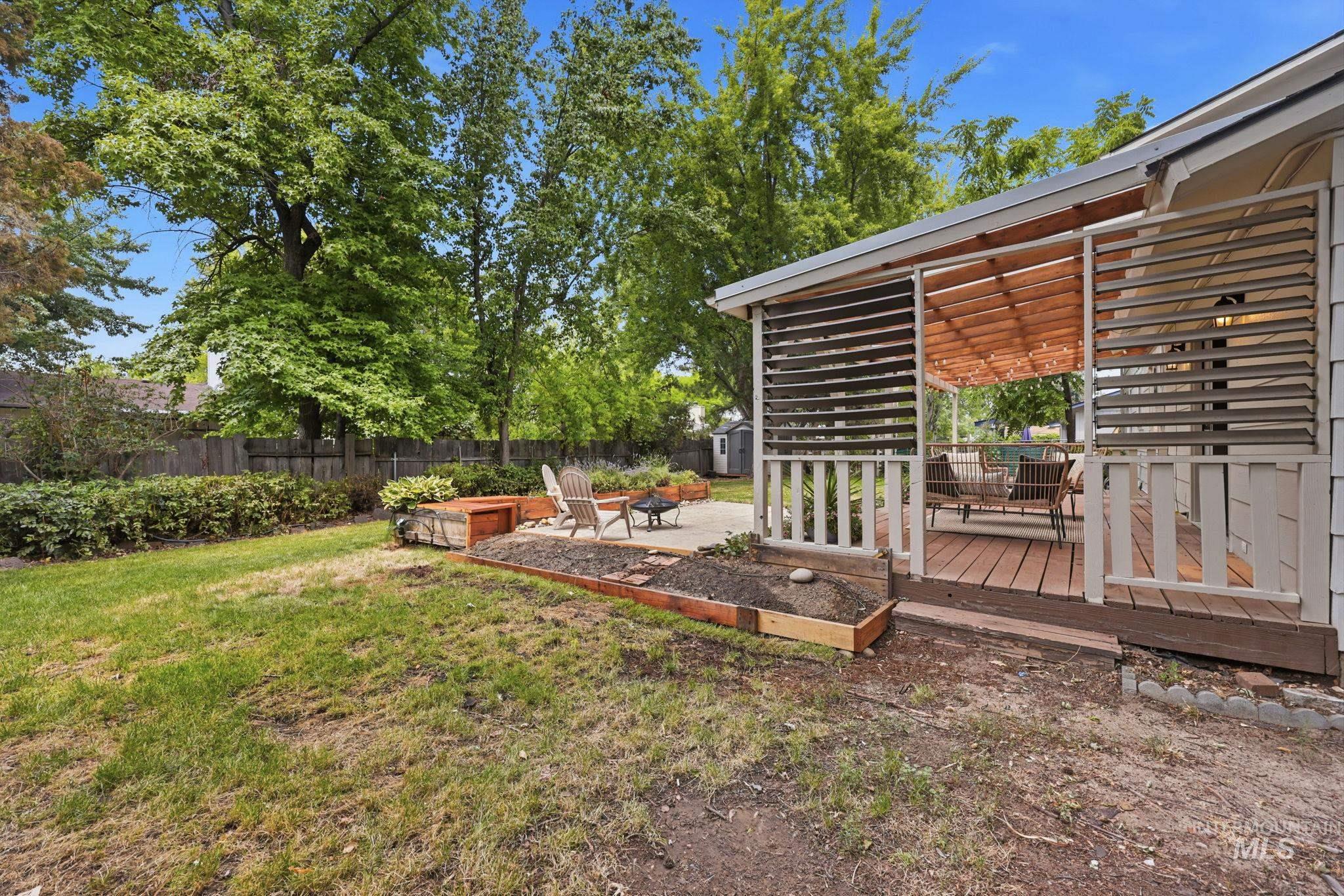 3911 S Pittsfield Way, Boise, Idaho 83706, 3 Bedrooms, 2.5 Bathrooms, Residential For Sale, Price $600,000, 98994778
