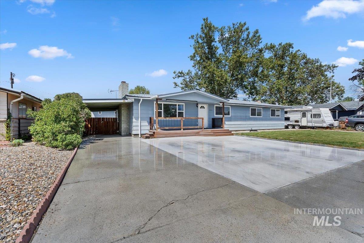 1216 Vista Dr, Emmett, Idaho 83617, 4 Bedrooms, 1.5 Bathrooms, Residential For Sale, Price $365,000, 98994780