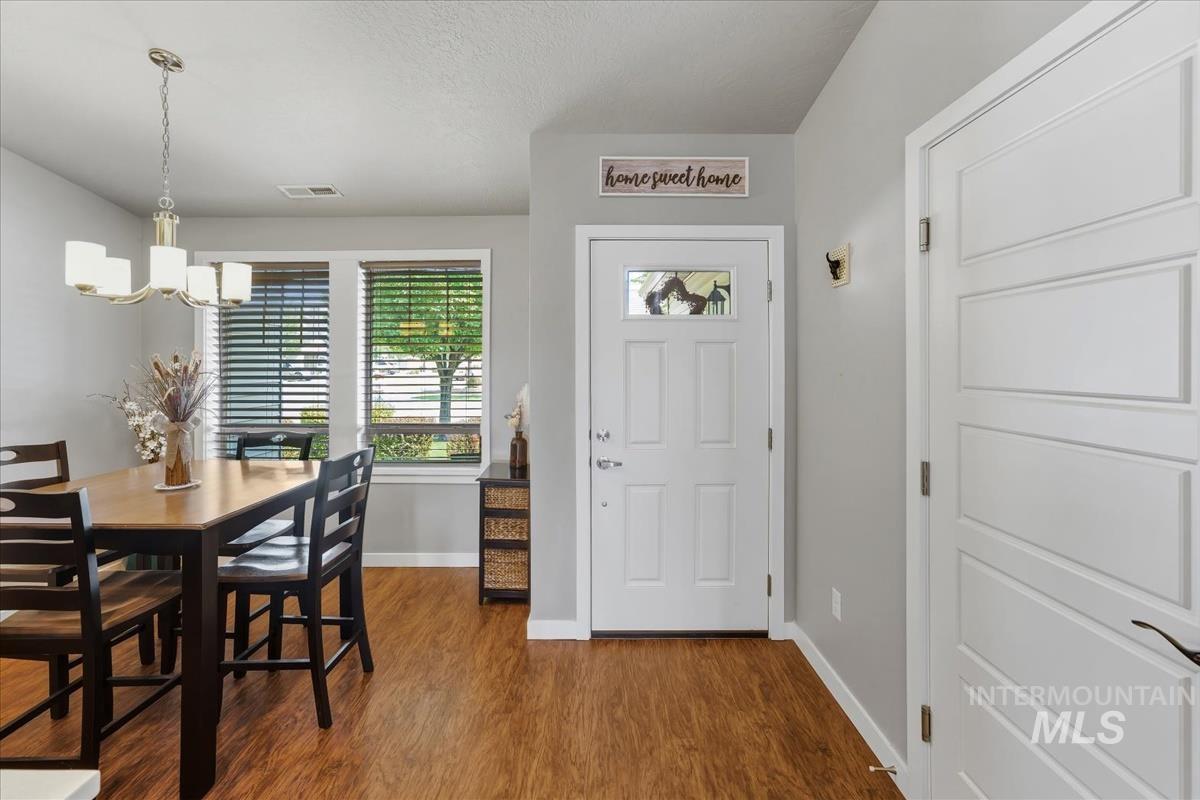 2727 E Apricot Dr, Meridian, Idaho 83646, 3 Bedrooms, 2 Bathrooms, Residential For Sale, Price $410,000, 98994782