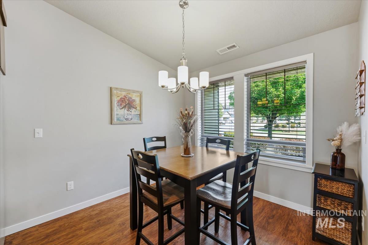 2727 E Apricot Dr, Meridian, Idaho 83646, 3 Bedrooms, 2 Bathrooms, Residential For Sale, Price $410,000, 98994782
