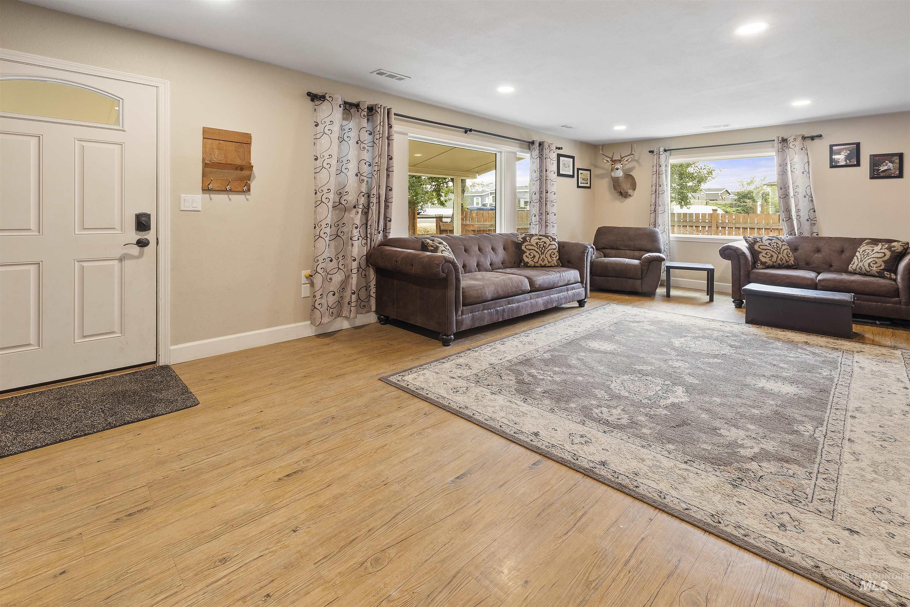 619 Burrell Ave, Lewiston, Idaho 83501, 3 Bedrooms, 2 Bathrooms, Residential For Sale, Price $380,000, 98994783