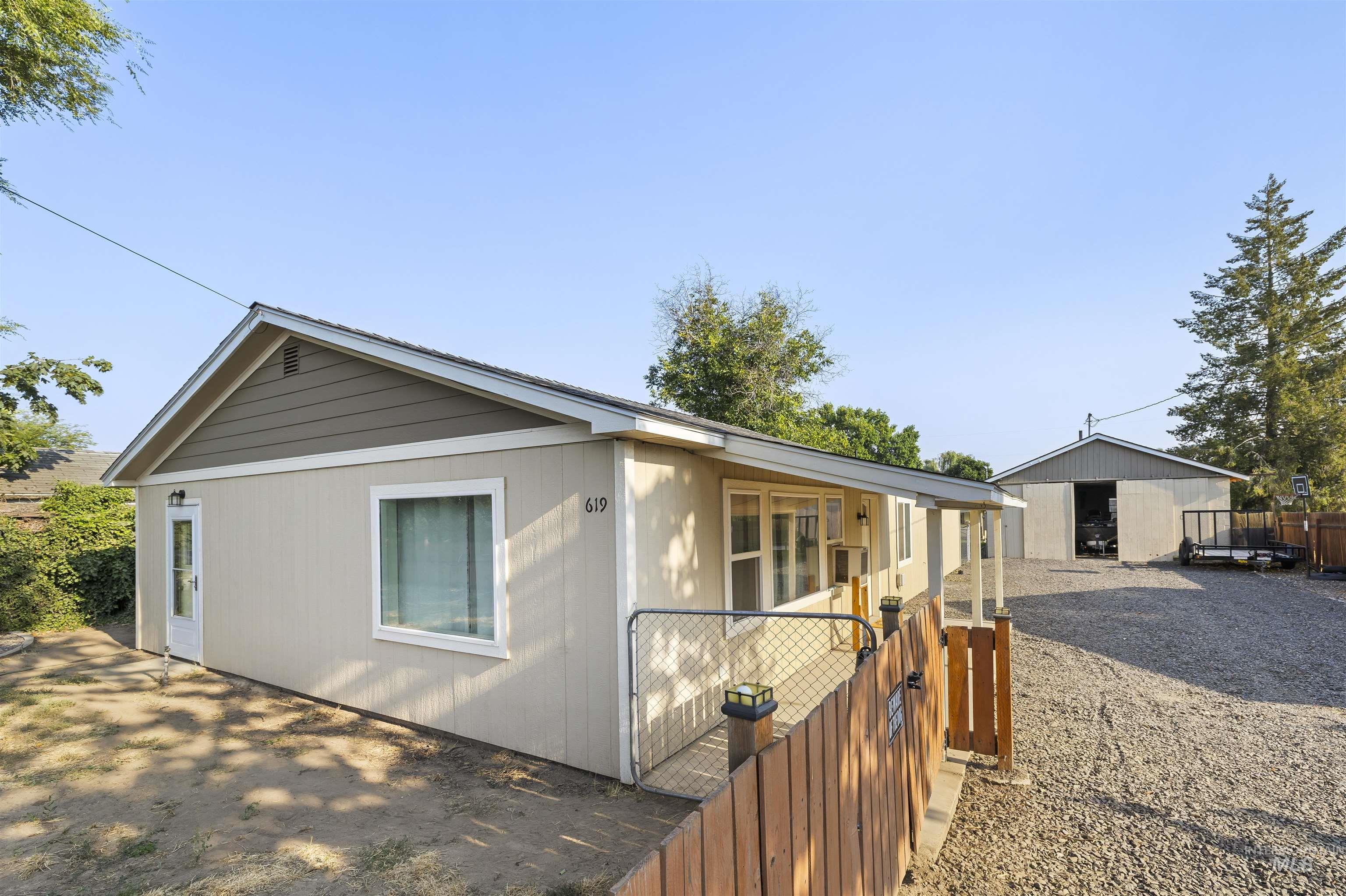 619 Burrell Ave, Lewiston, Idaho 83501, 3 Bedrooms, 2 Bathrooms, Residential For Sale, Price $369,000, 98994783