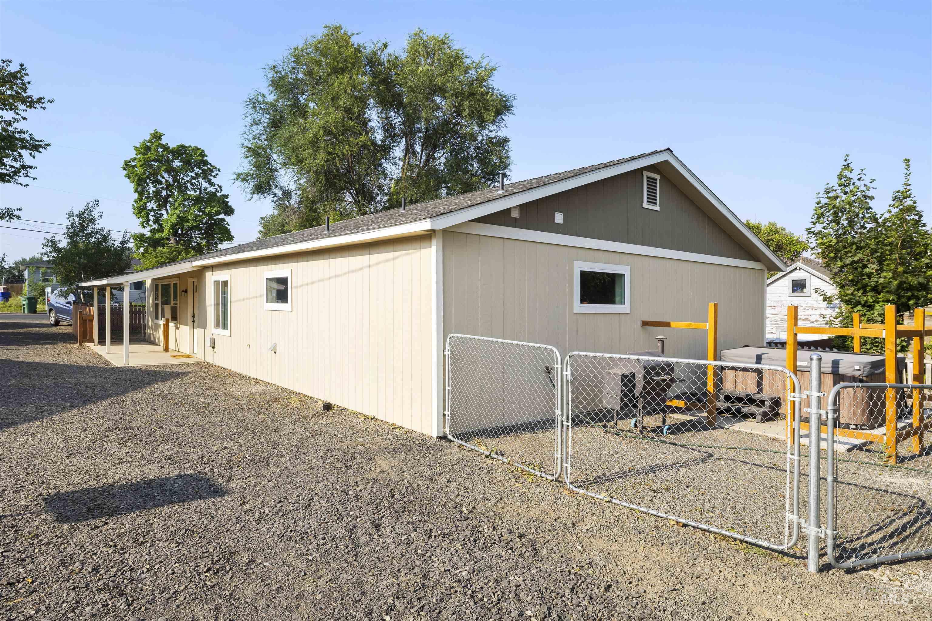 619 Burrell Ave, Lewiston, Idaho 83501, 3 Bedrooms, 2 Bathrooms, Residential For Sale, Price $369,000, 98994783