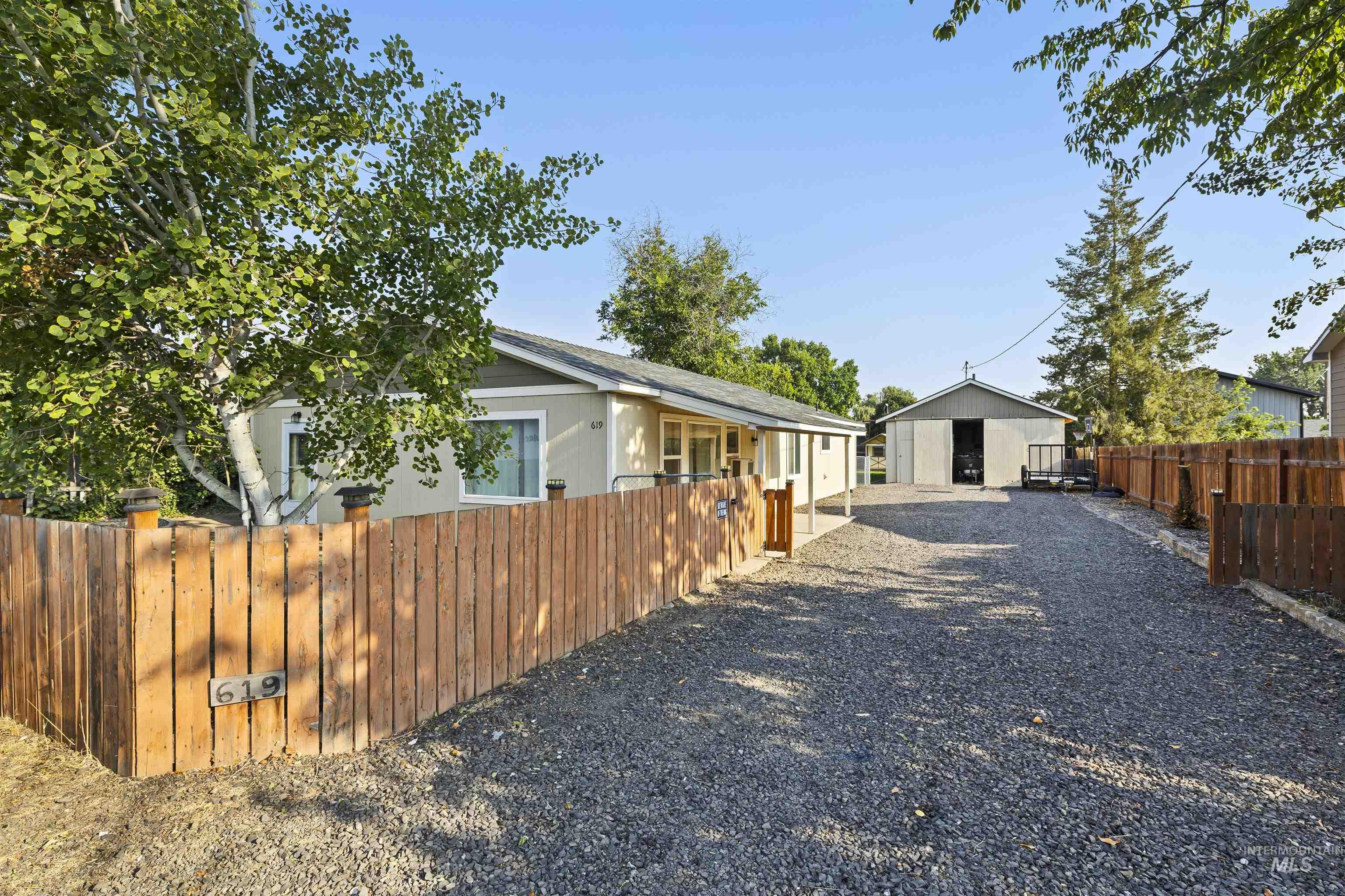619 Burrell Ave, Lewiston, Idaho 83501, 3 Bedrooms, 2 Bathrooms, Residential For Sale, Price $369,000, 98994783