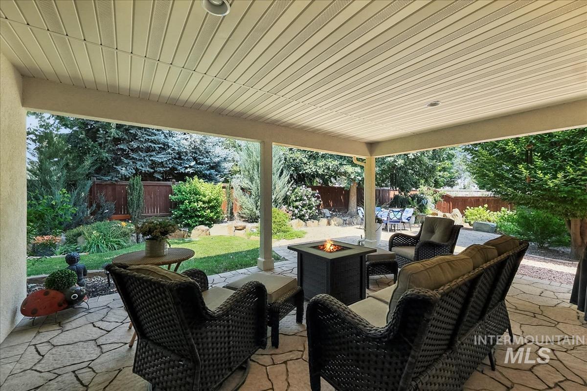 16915 N Darmady Loop, Nampa, Idaho 83687, 3 Bedrooms, 2 Bathrooms, Residential For Sale, Price $449,900, 98994786