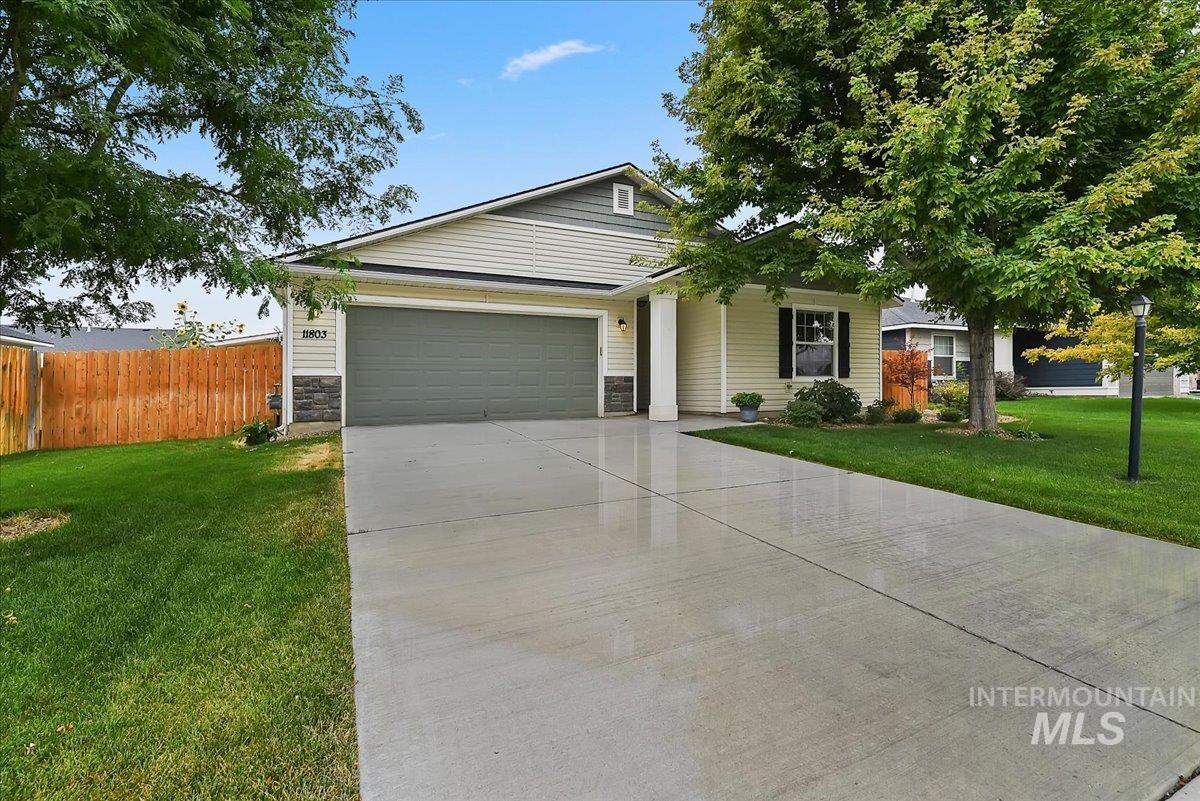 11803 Penobscot St, Caldwell, Idaho 83605, 3 Bedrooms, 2 Bathrooms, Residential For Sale, Price $374,900, 98994789